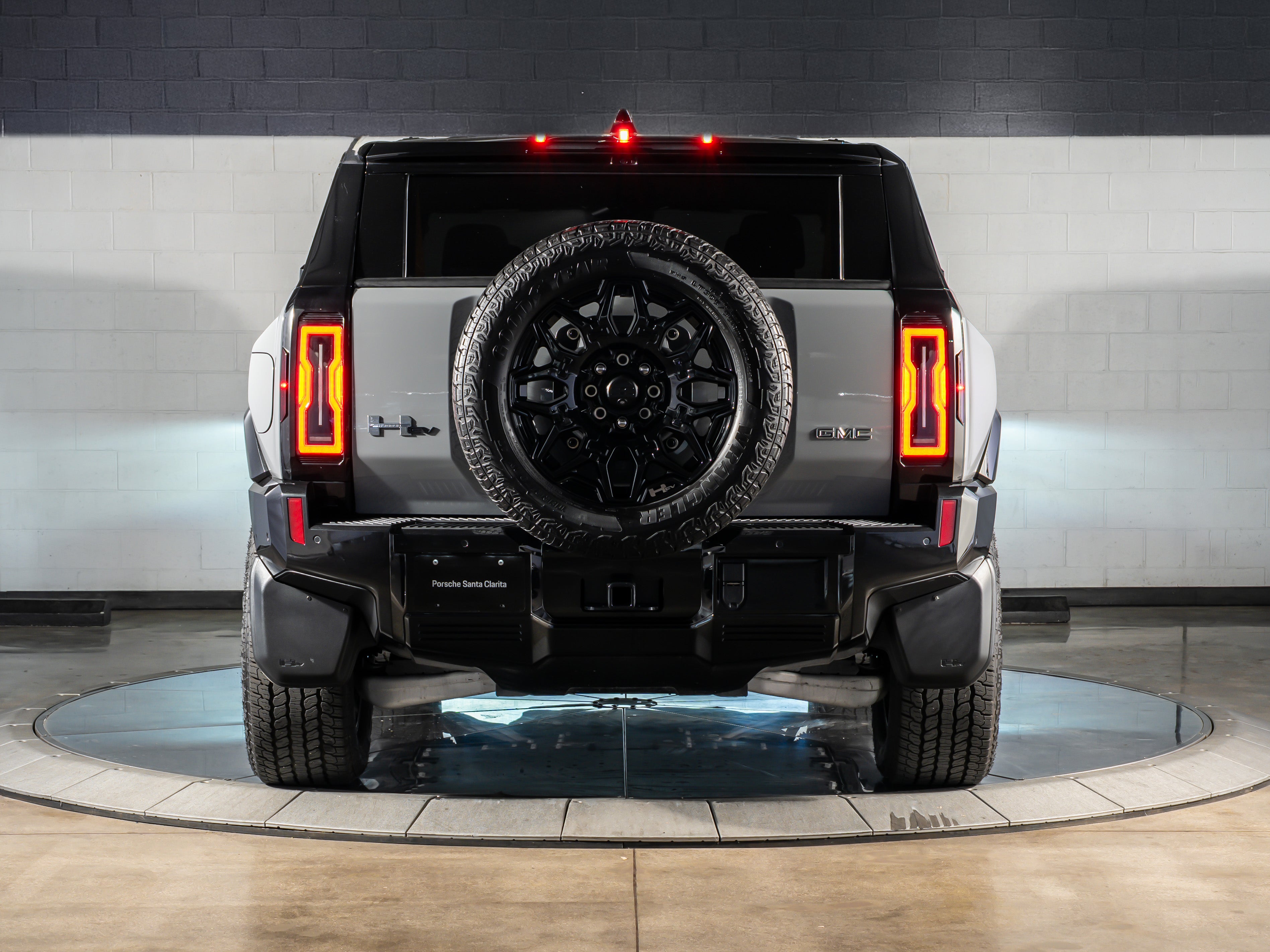 2024 GMC HUMMER EV SUV 2X