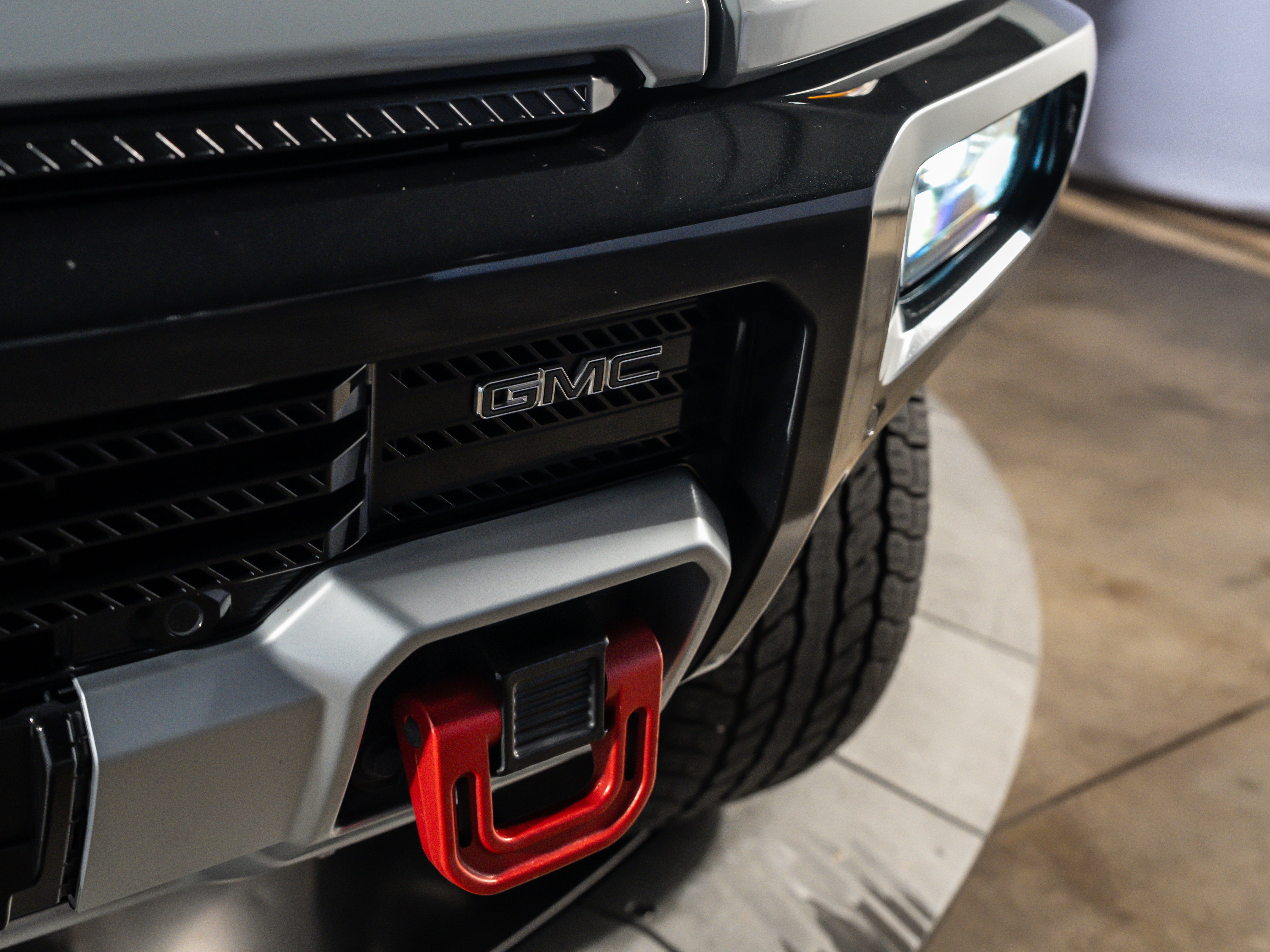 2024 GMC HUMMER EV SUV 2X