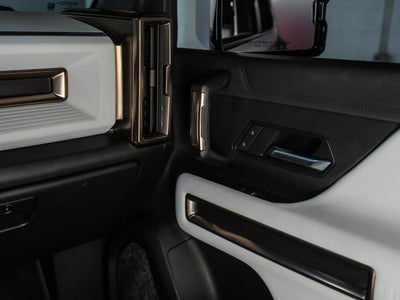 2024 GMC HUMMER EV SUV 2X