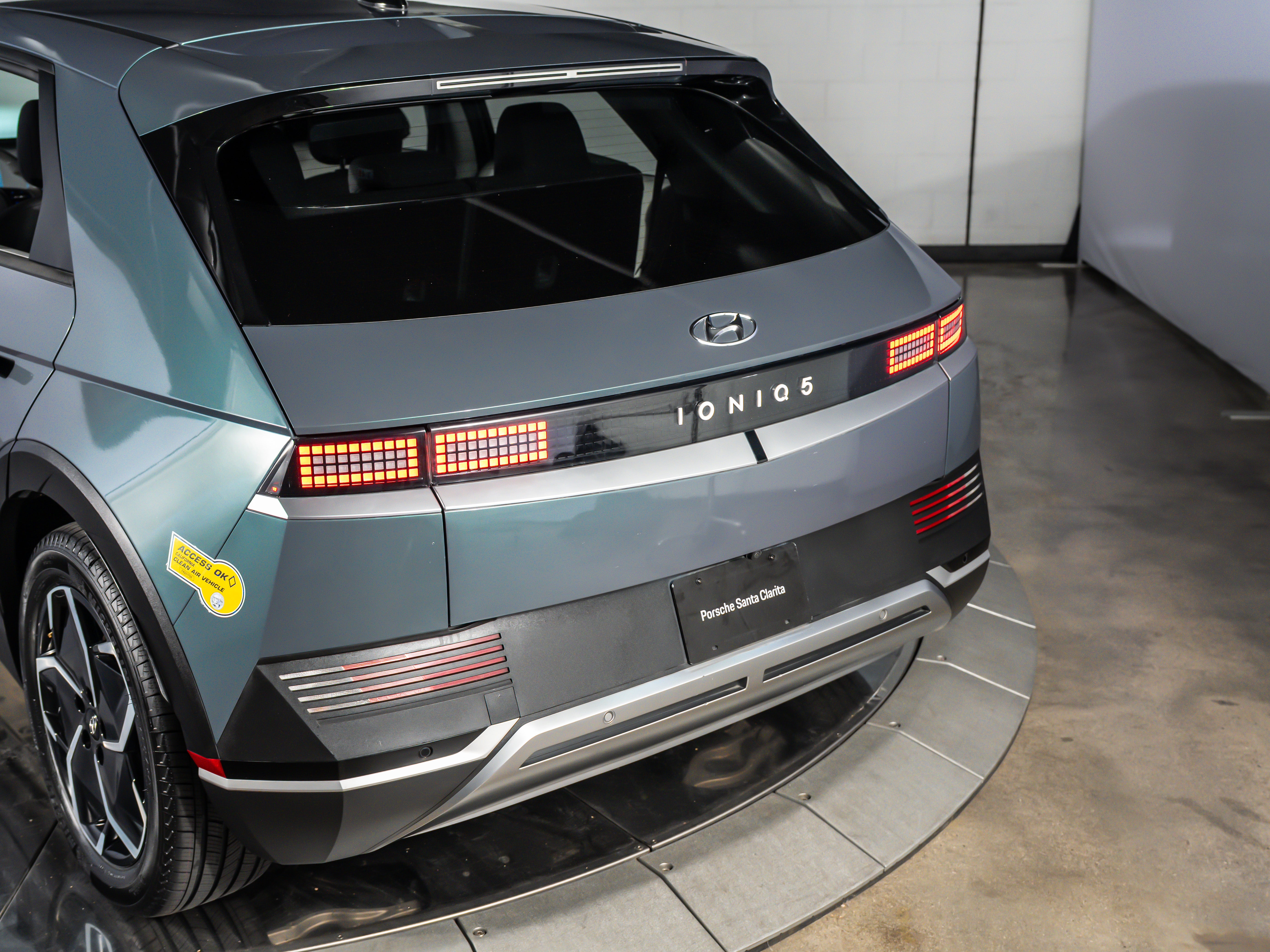 2022 Hyundai IONIQ 5 SE