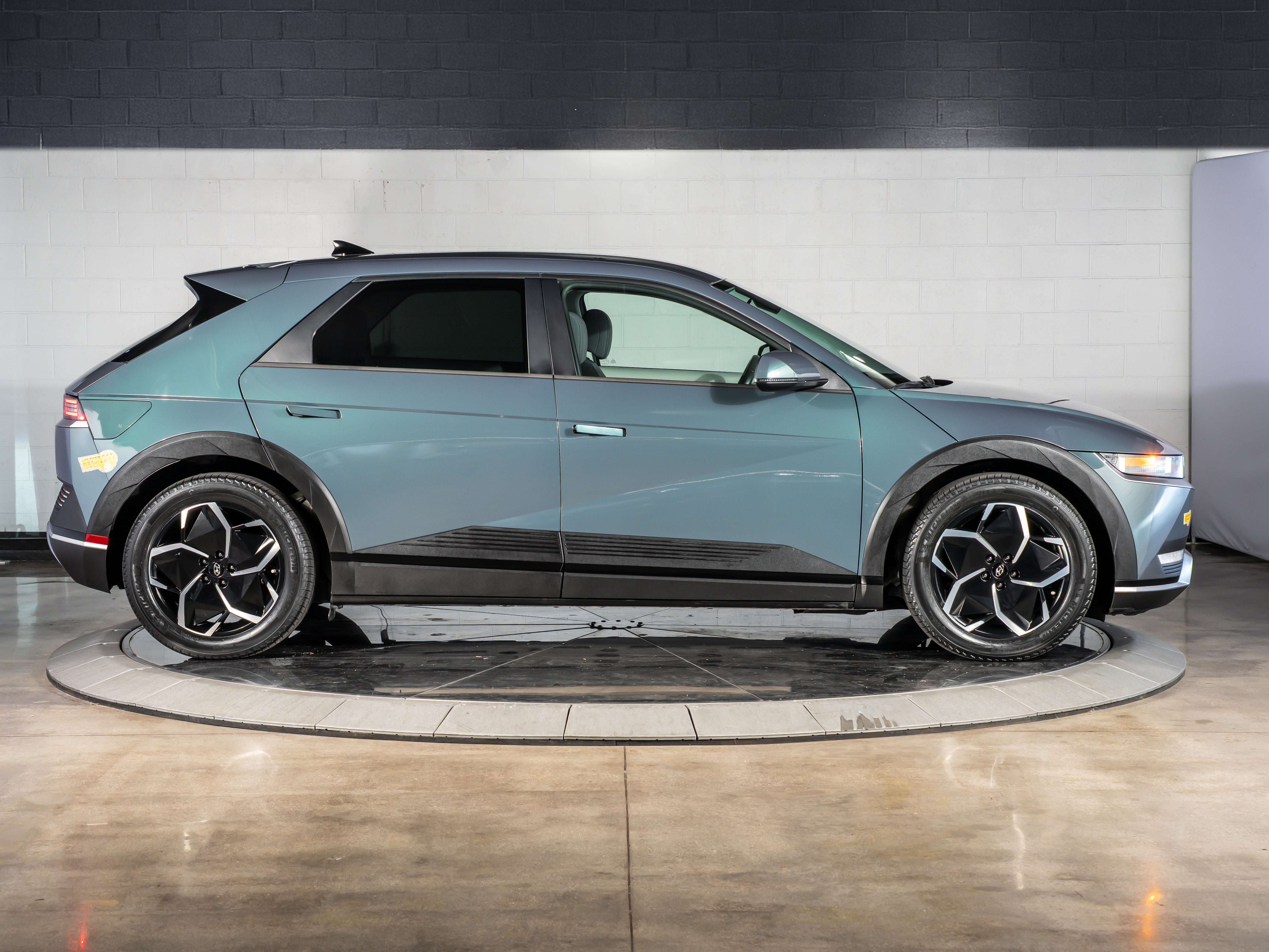 2022 Hyundai IONIQ 5 SE