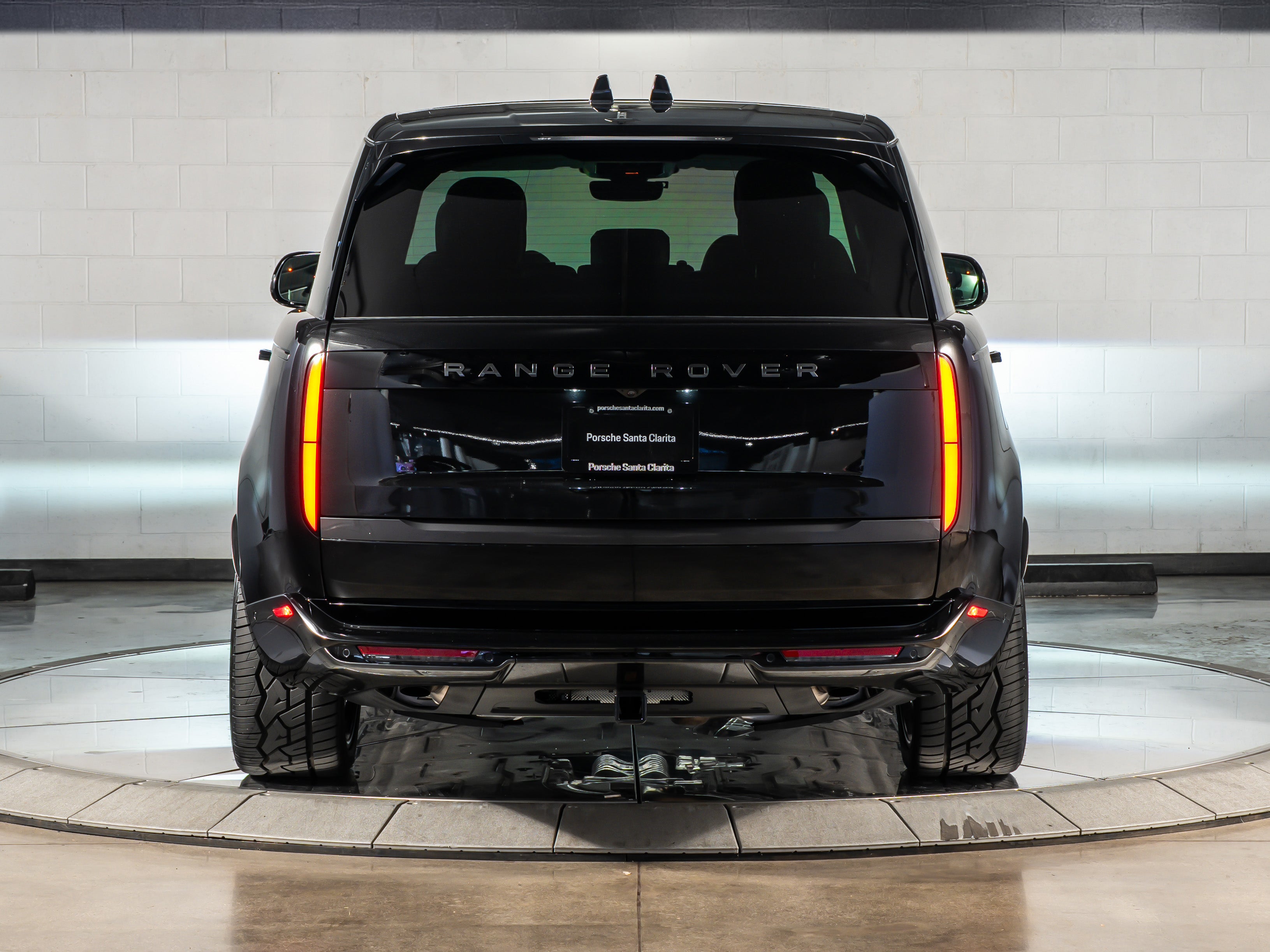 2026 Land Rover Range Rover P400 SE