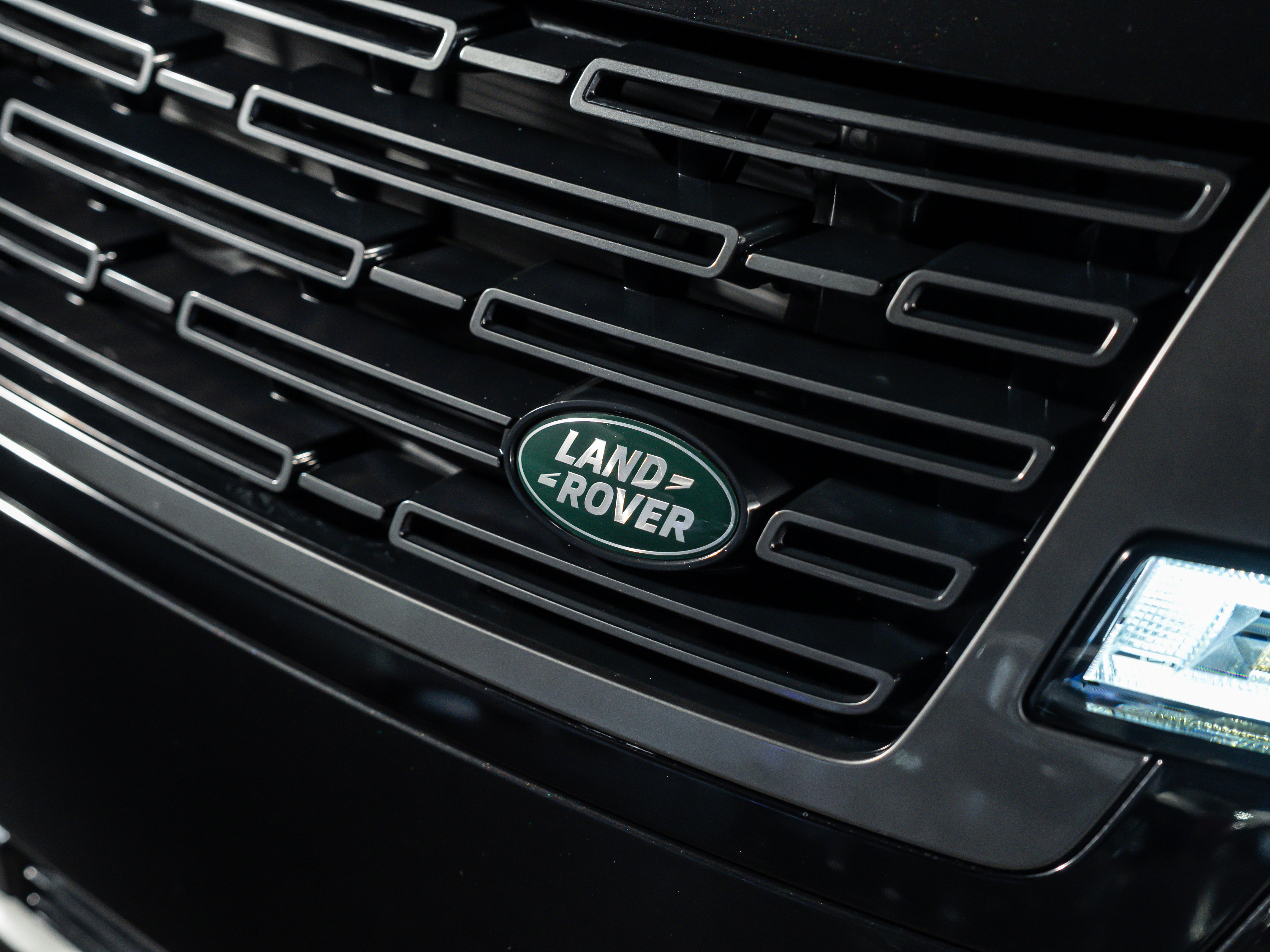 2026 Land Rover Range Rover P400 SE