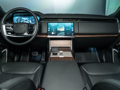 2026 Land Rover Range Rover P400 SE