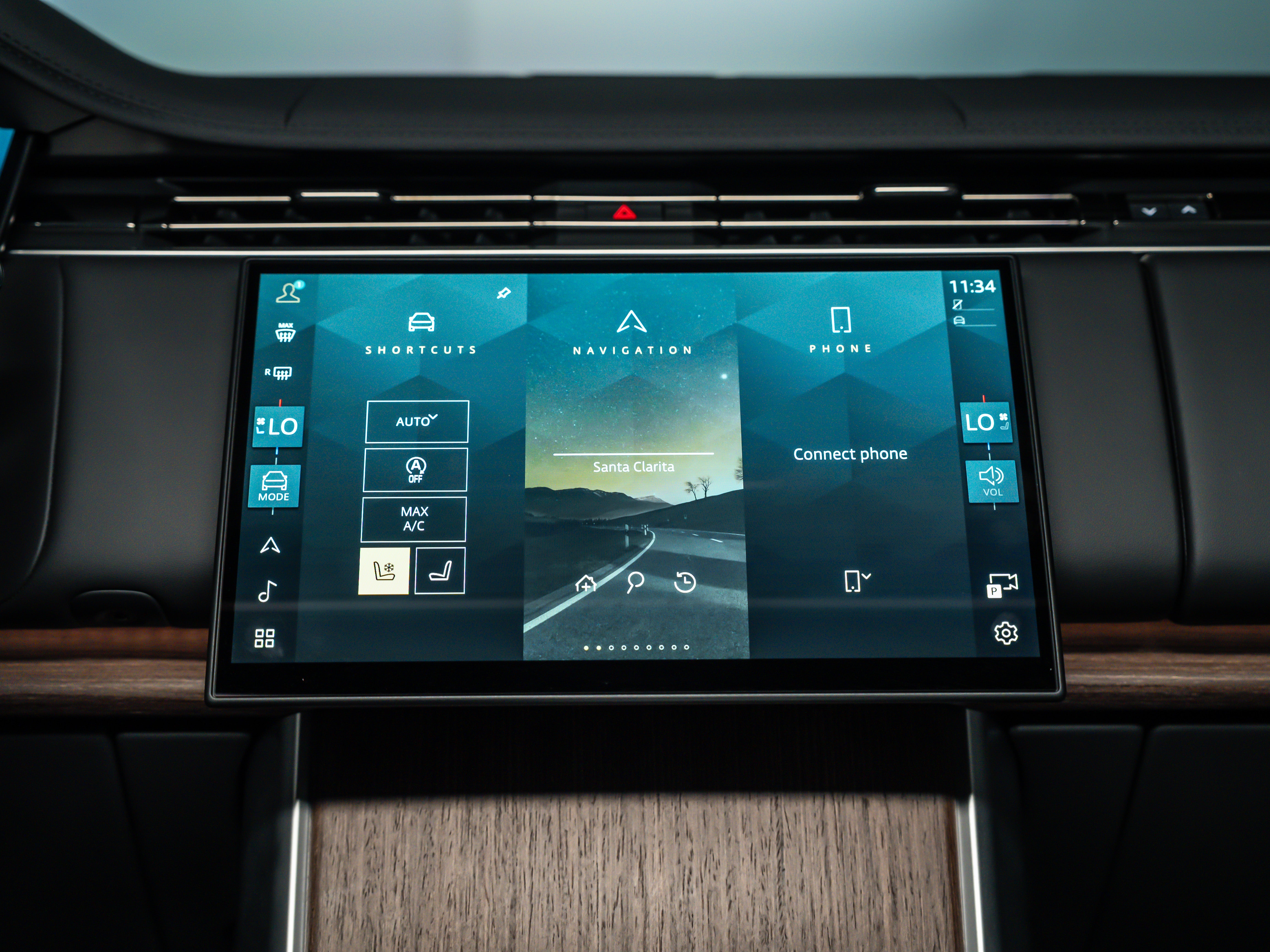2026 Land Rover Range Rover P400 SE