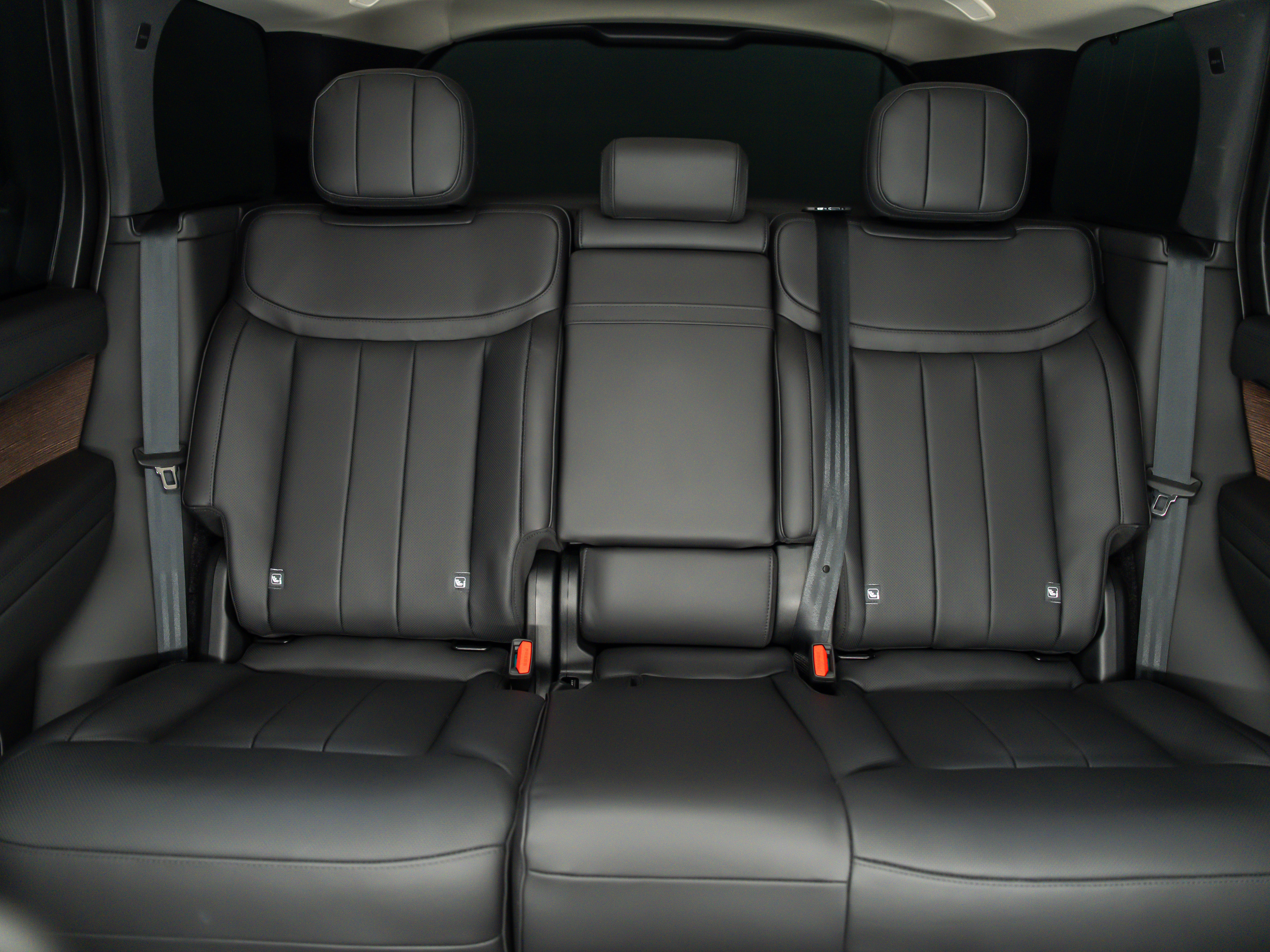 2026 Land Rover Range Rover P400 SE