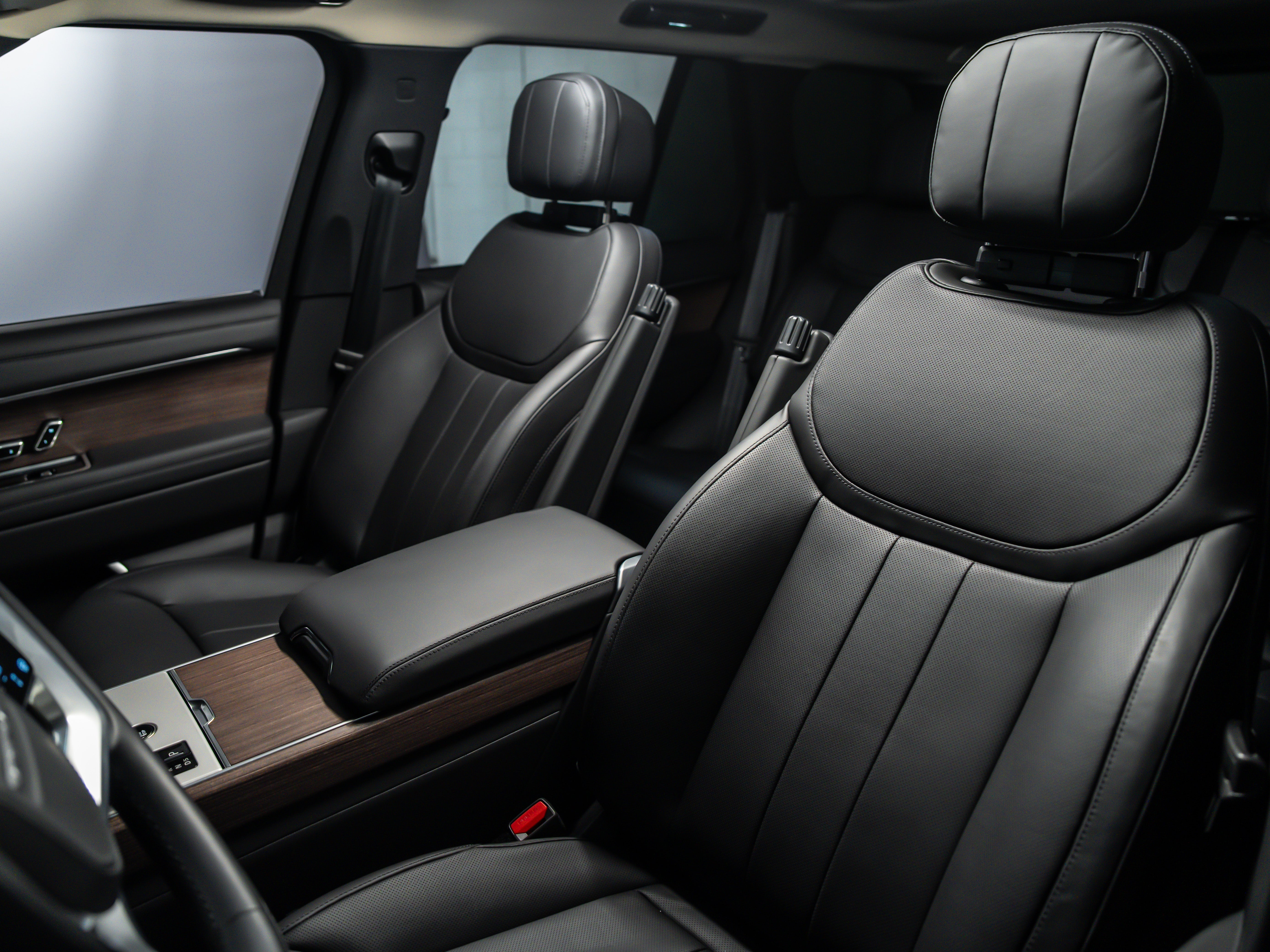 2026 Land Rover Range Rover P400 SE