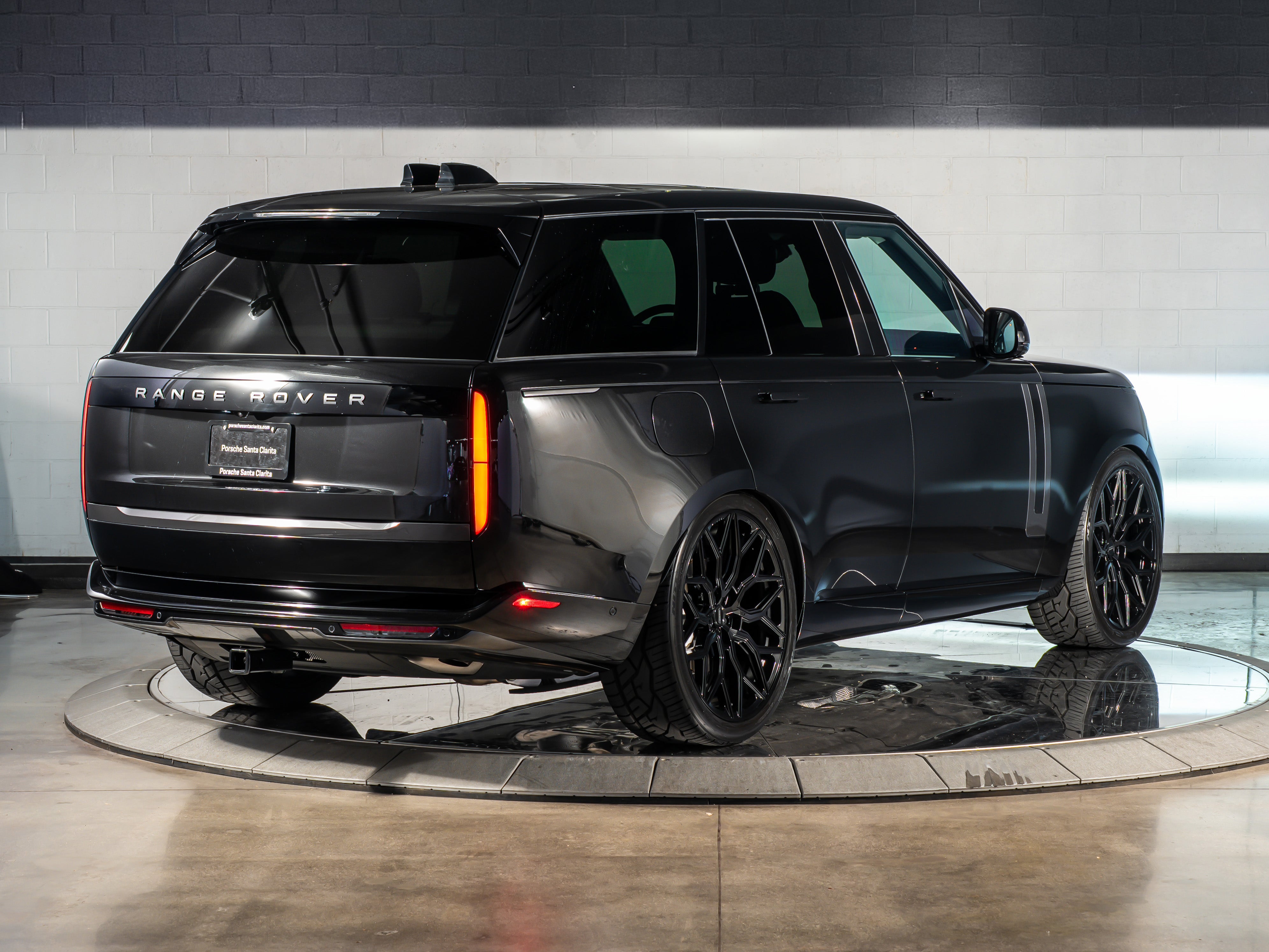 2026 Land Rover Range Rover P400 SE