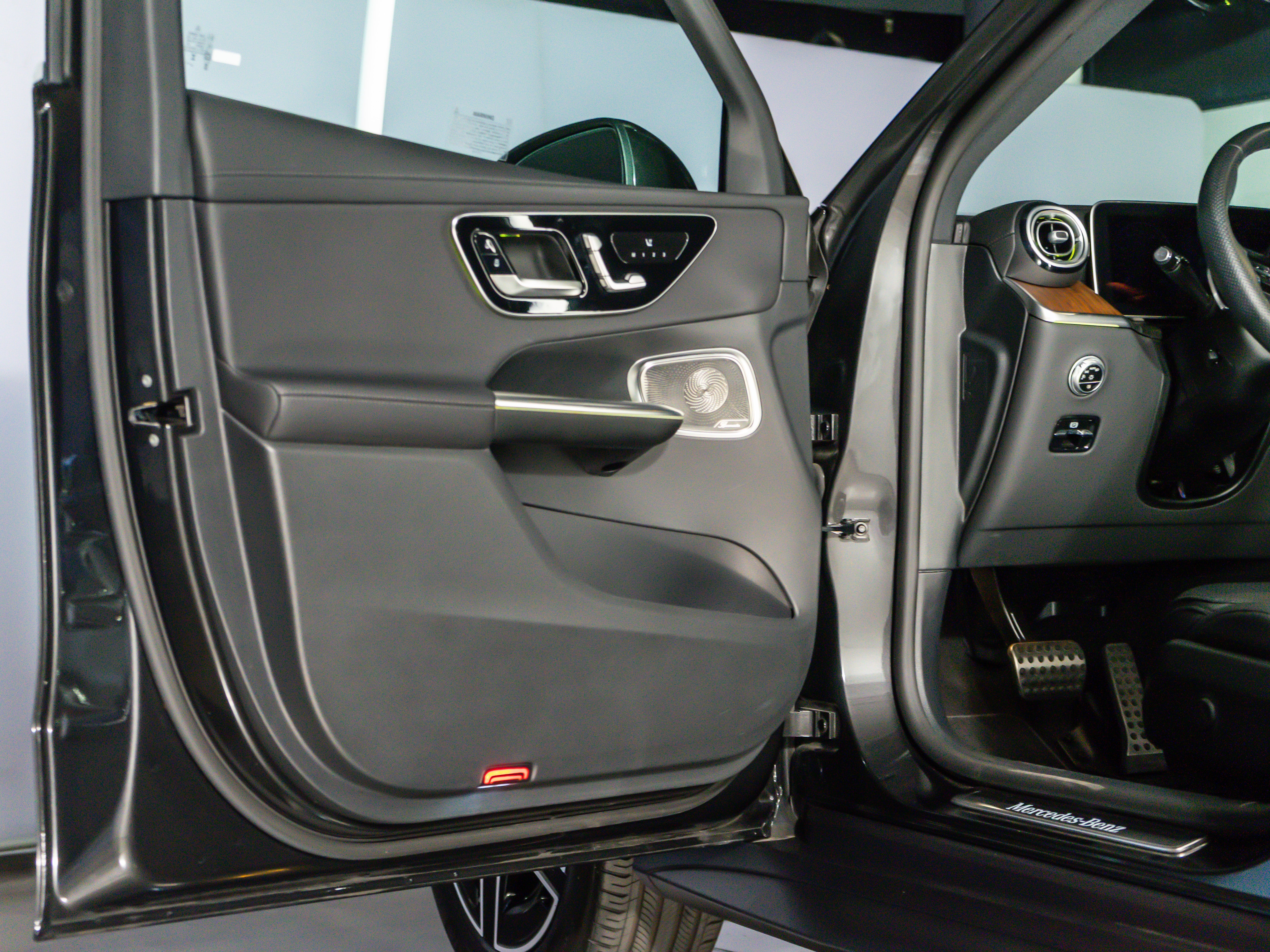 2025 Mercedes-Benz GLC 300 4MATIC® SUV