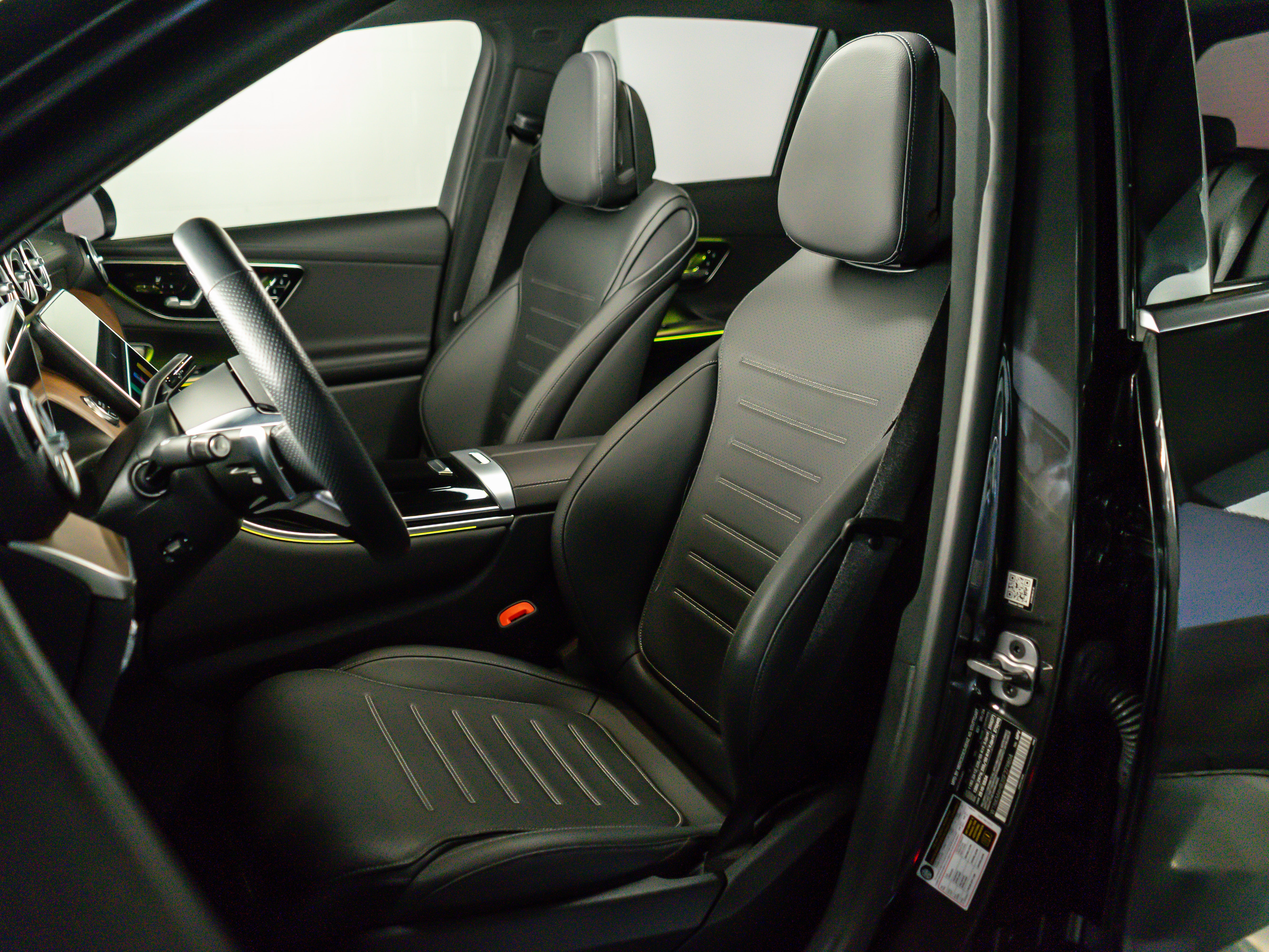 2025 Mercedes-Benz GLC 300 4MATIC® SUV