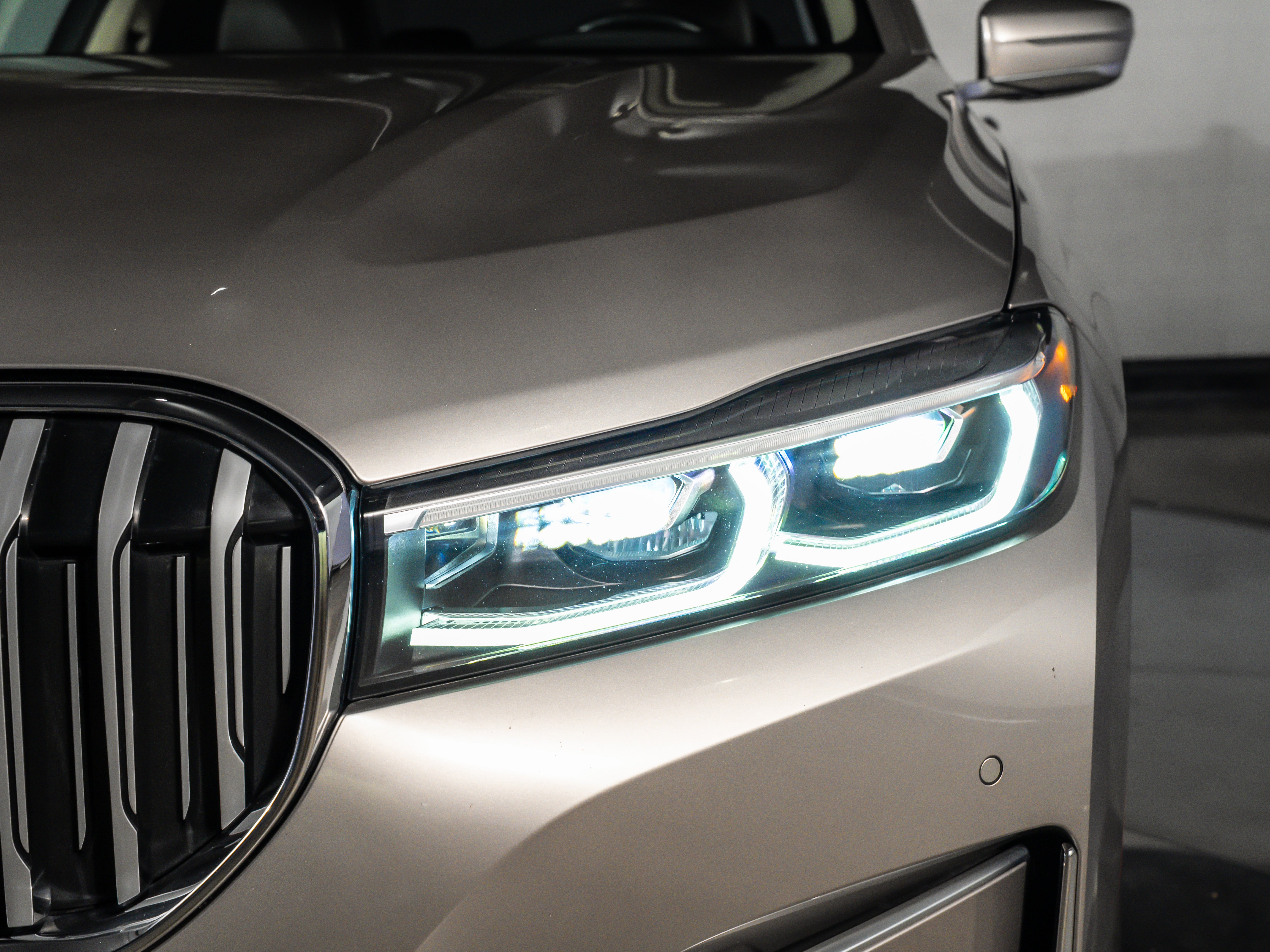 2021 BMW 740i 740i
