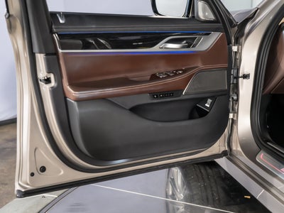 2021 BMW 740i 740i