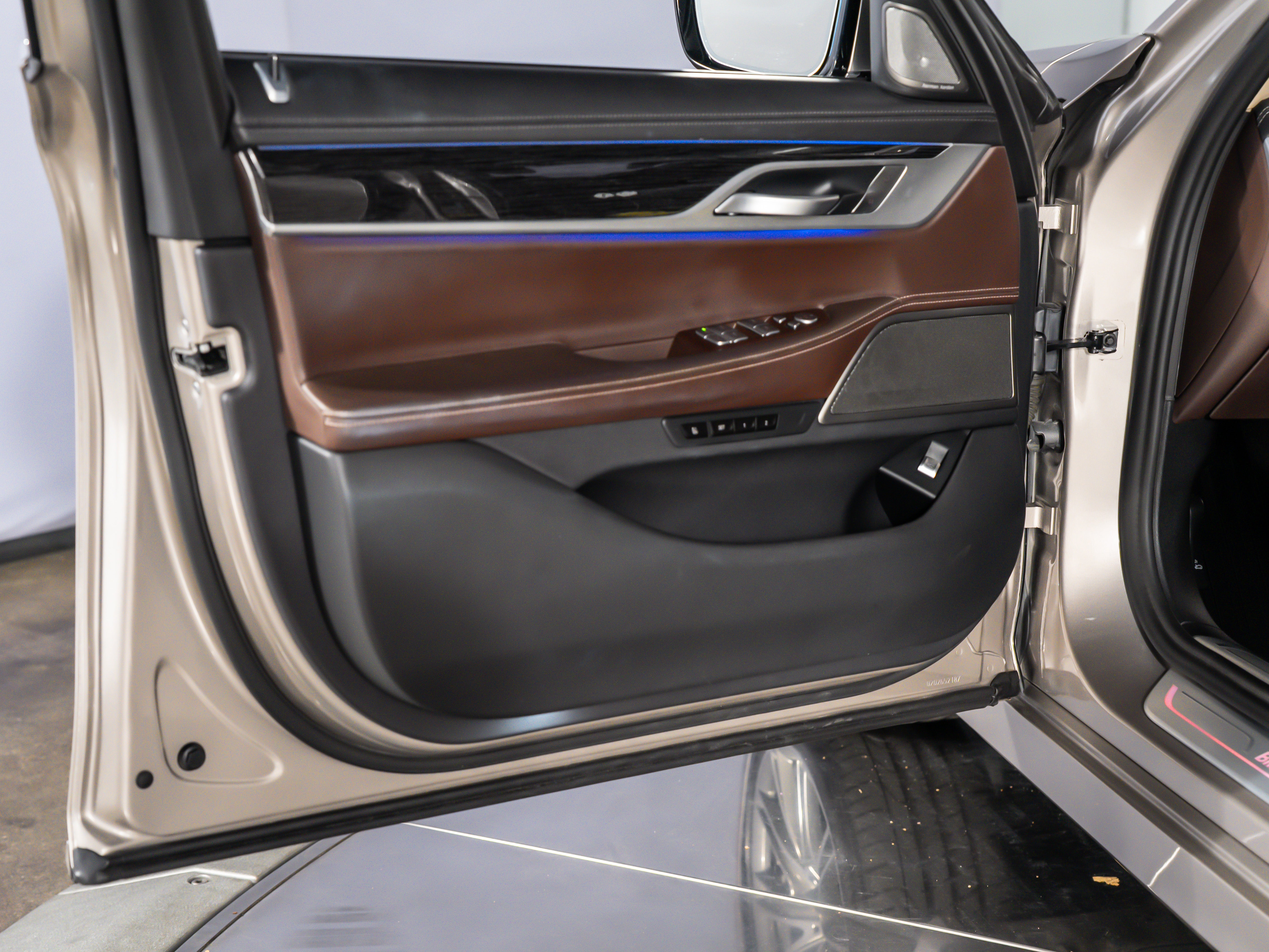 2021 BMW 740i 740i