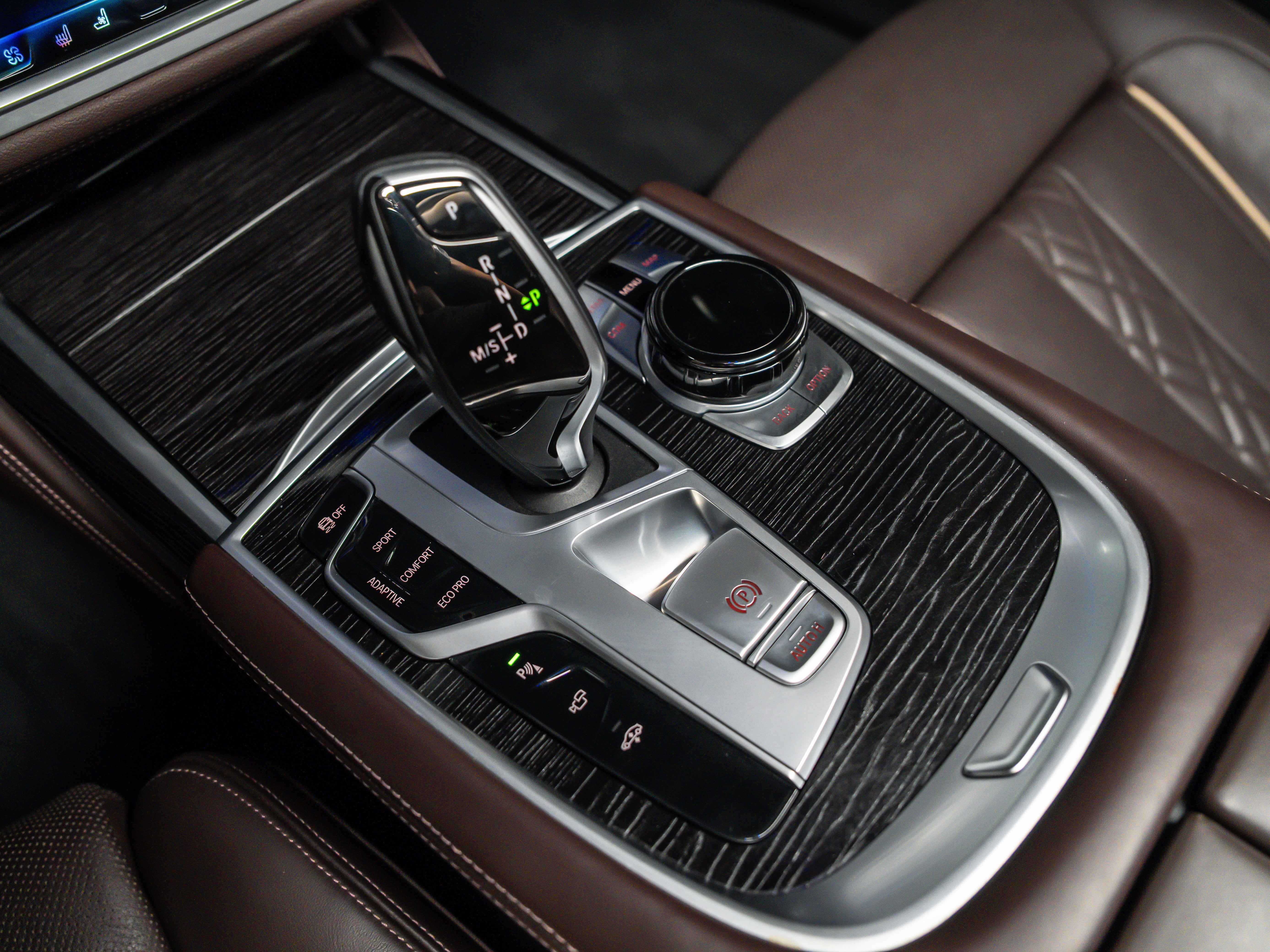 2021 BMW 740i 740i