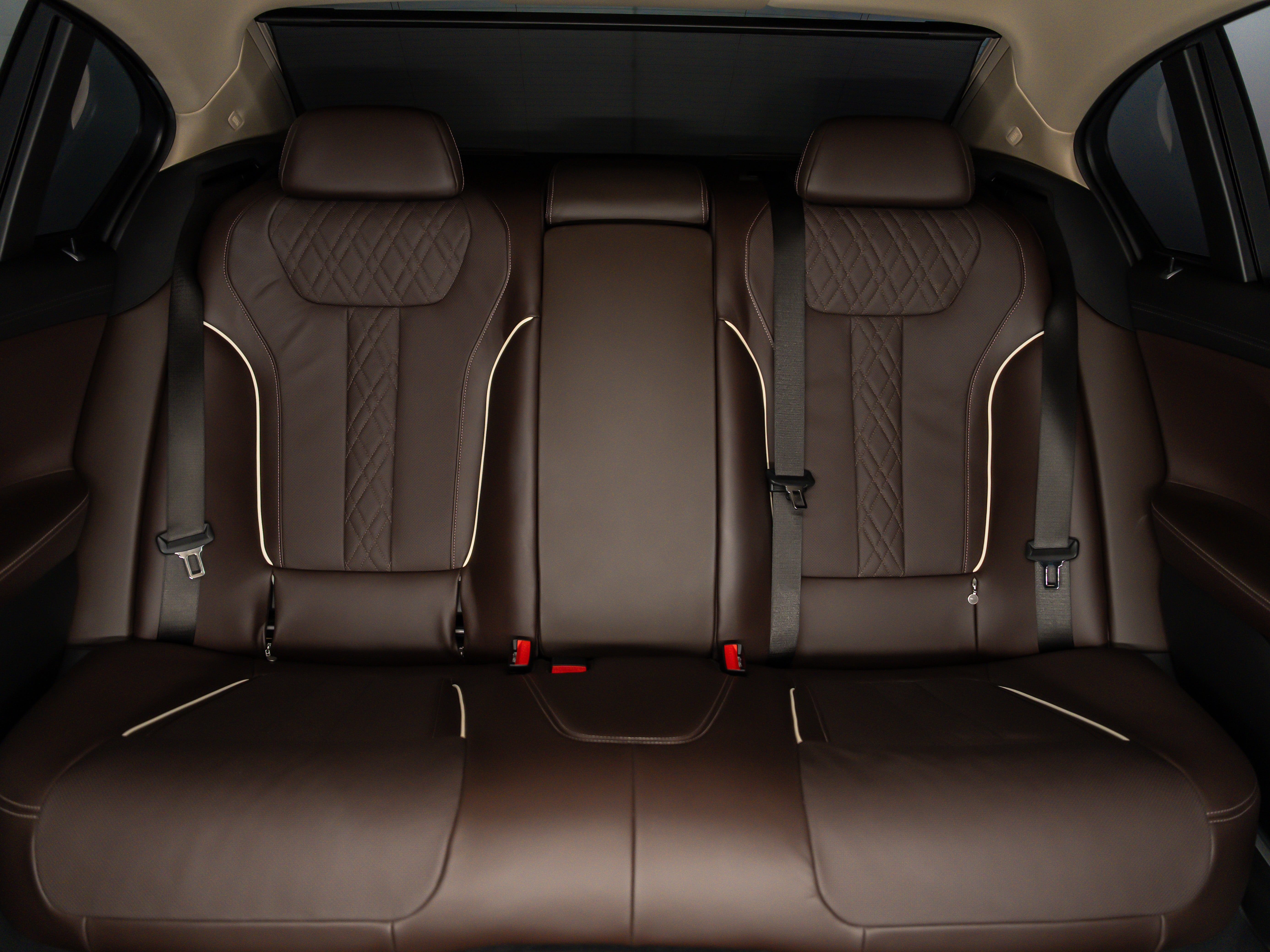 2021 BMW 740i 740i