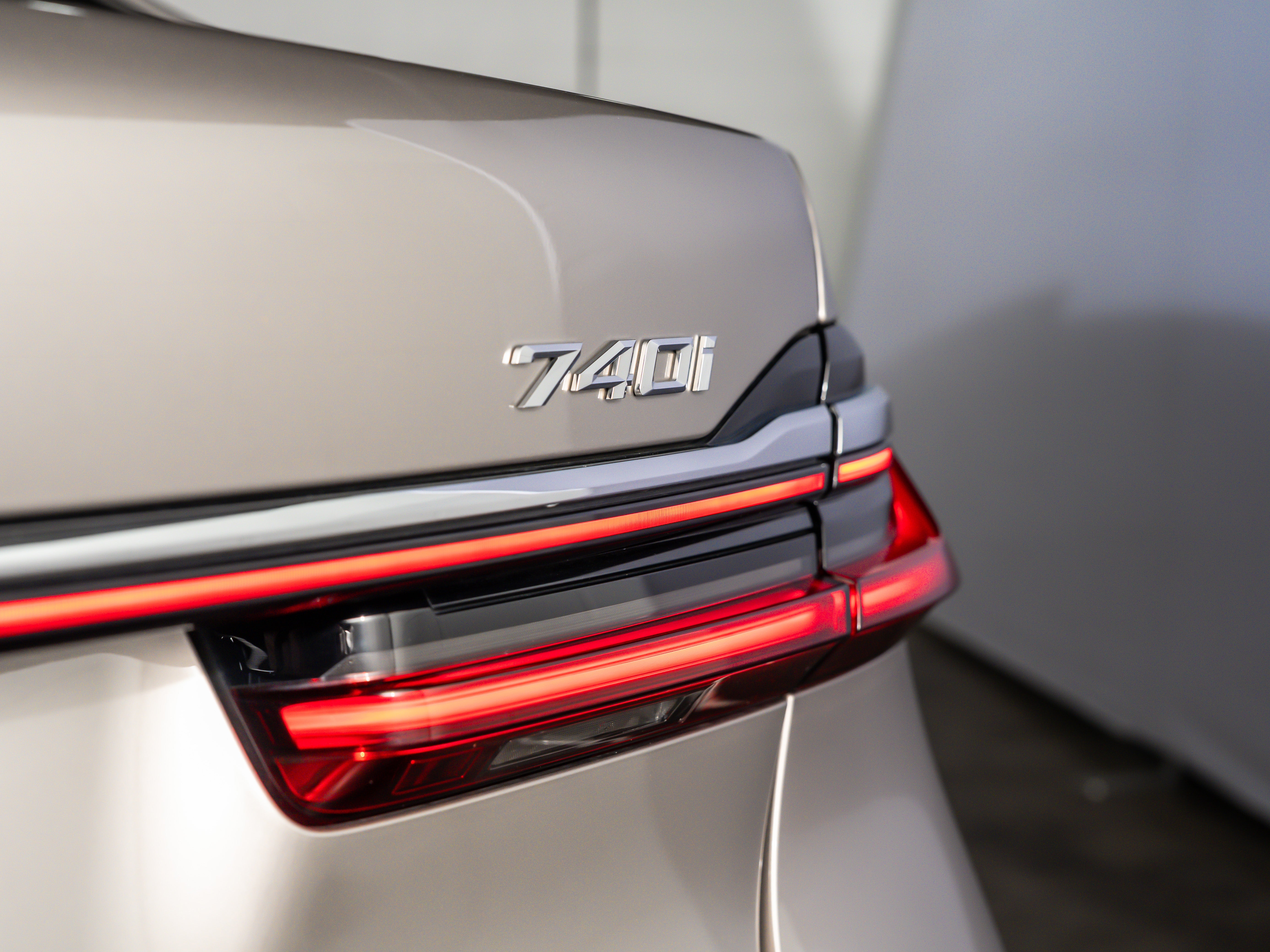 2021 BMW 740i 740i