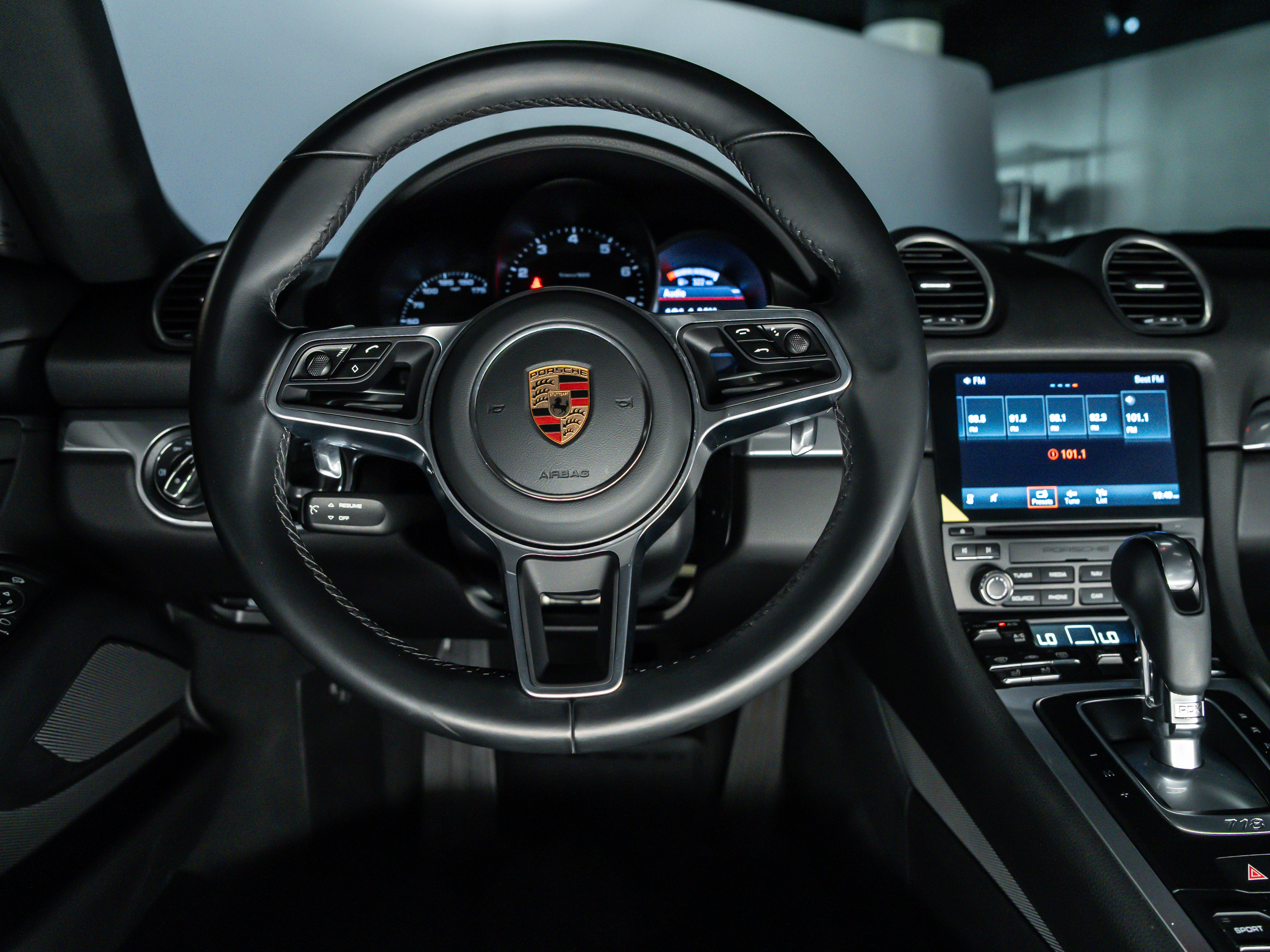 2023 Porsche 718 Cayman Base