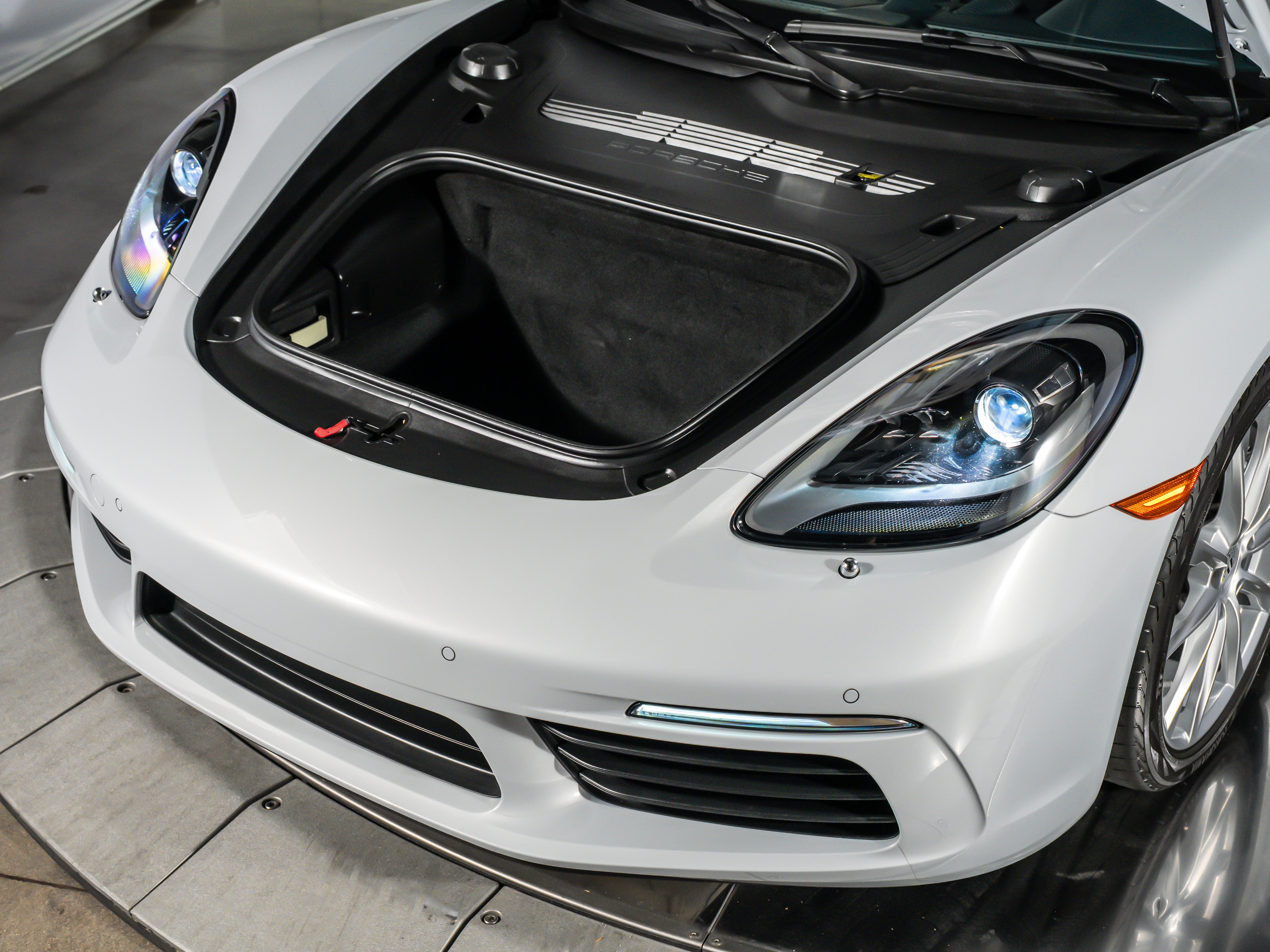 2025 Porsche 718 Cayman Base