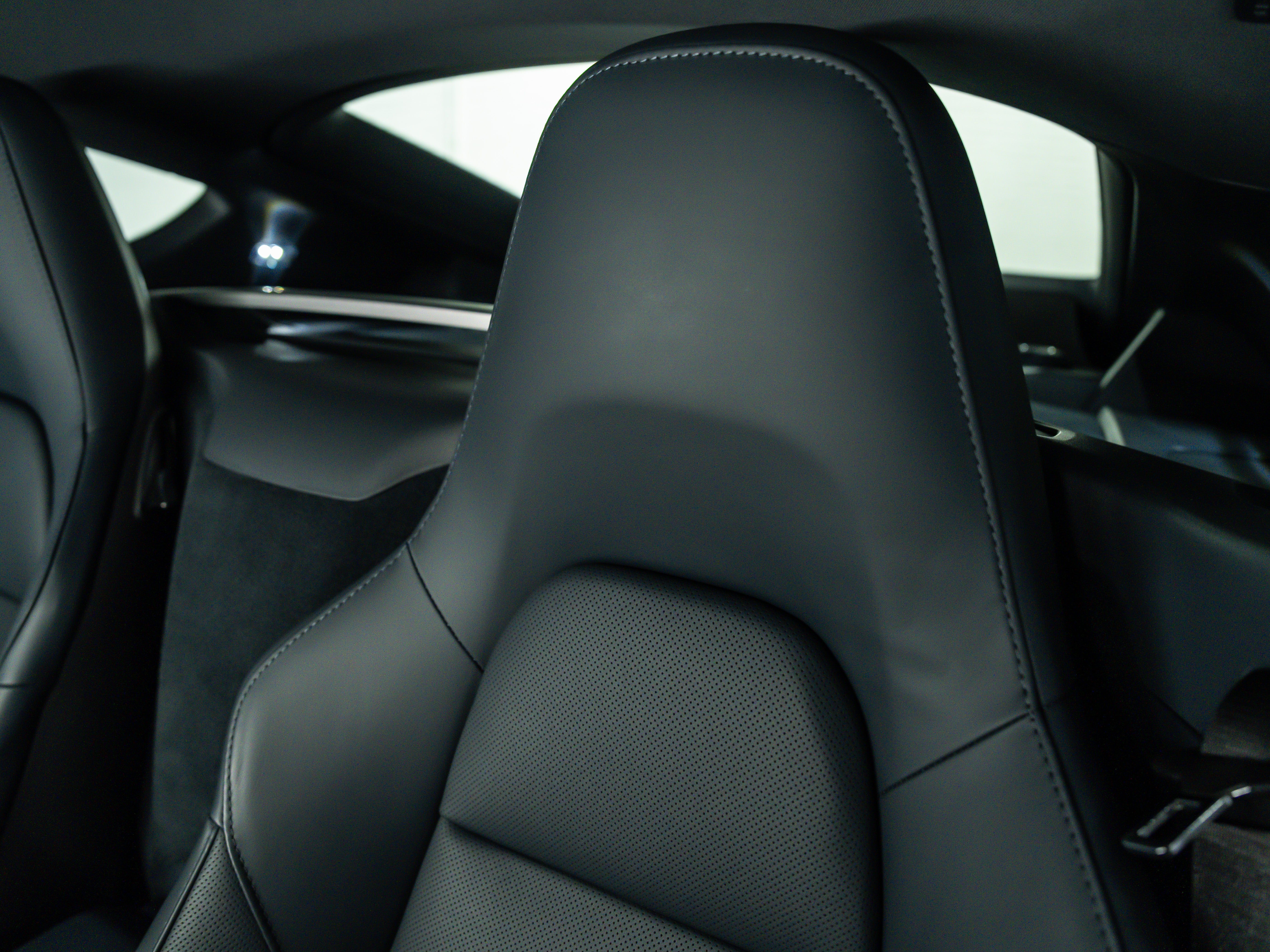 2025 Porsche 718 Cayman Base