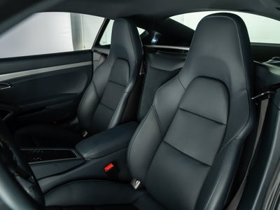 2025 Porsche 718 Cayman Base