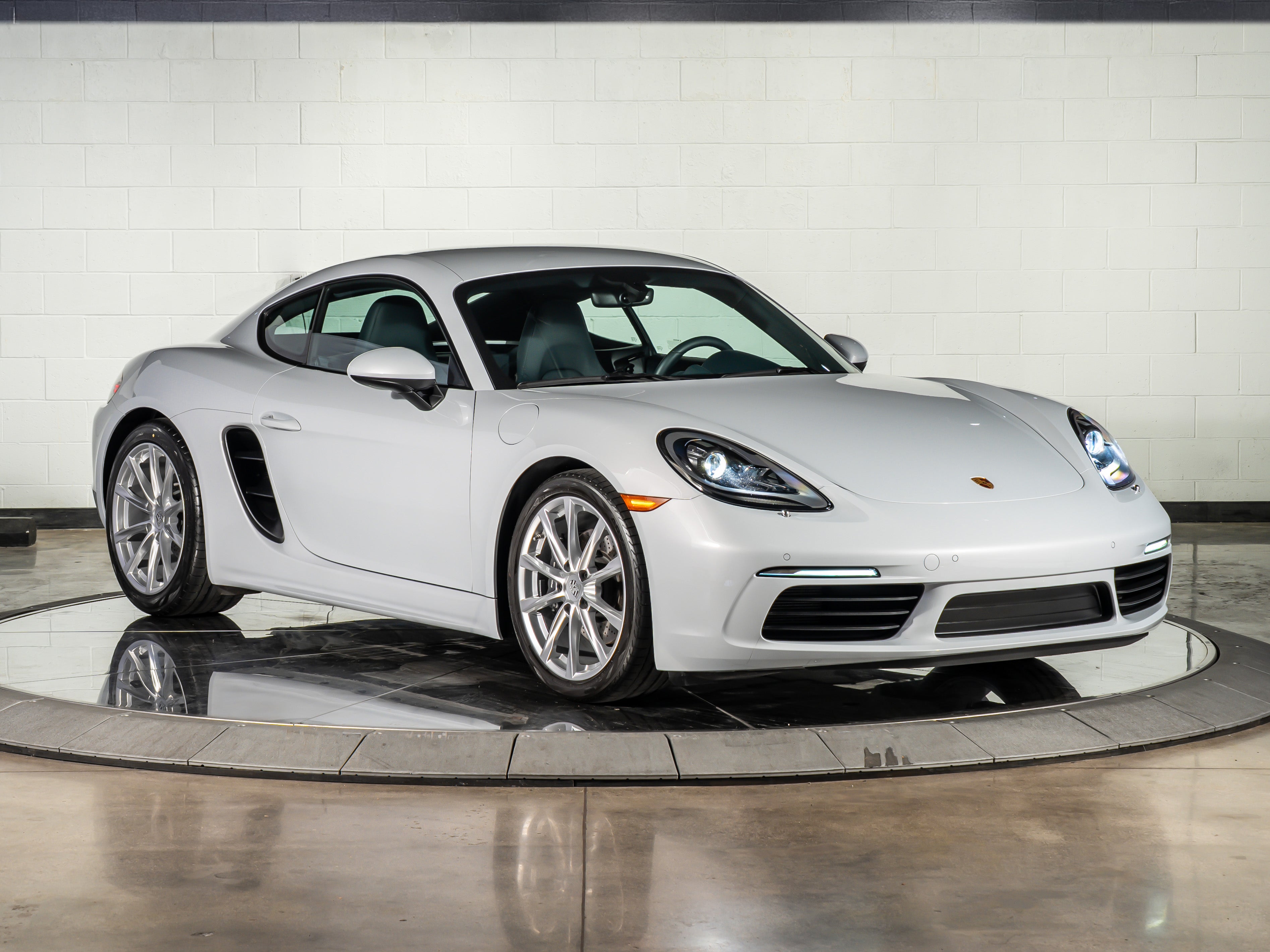 2025 Porsche 718 Cayman Base