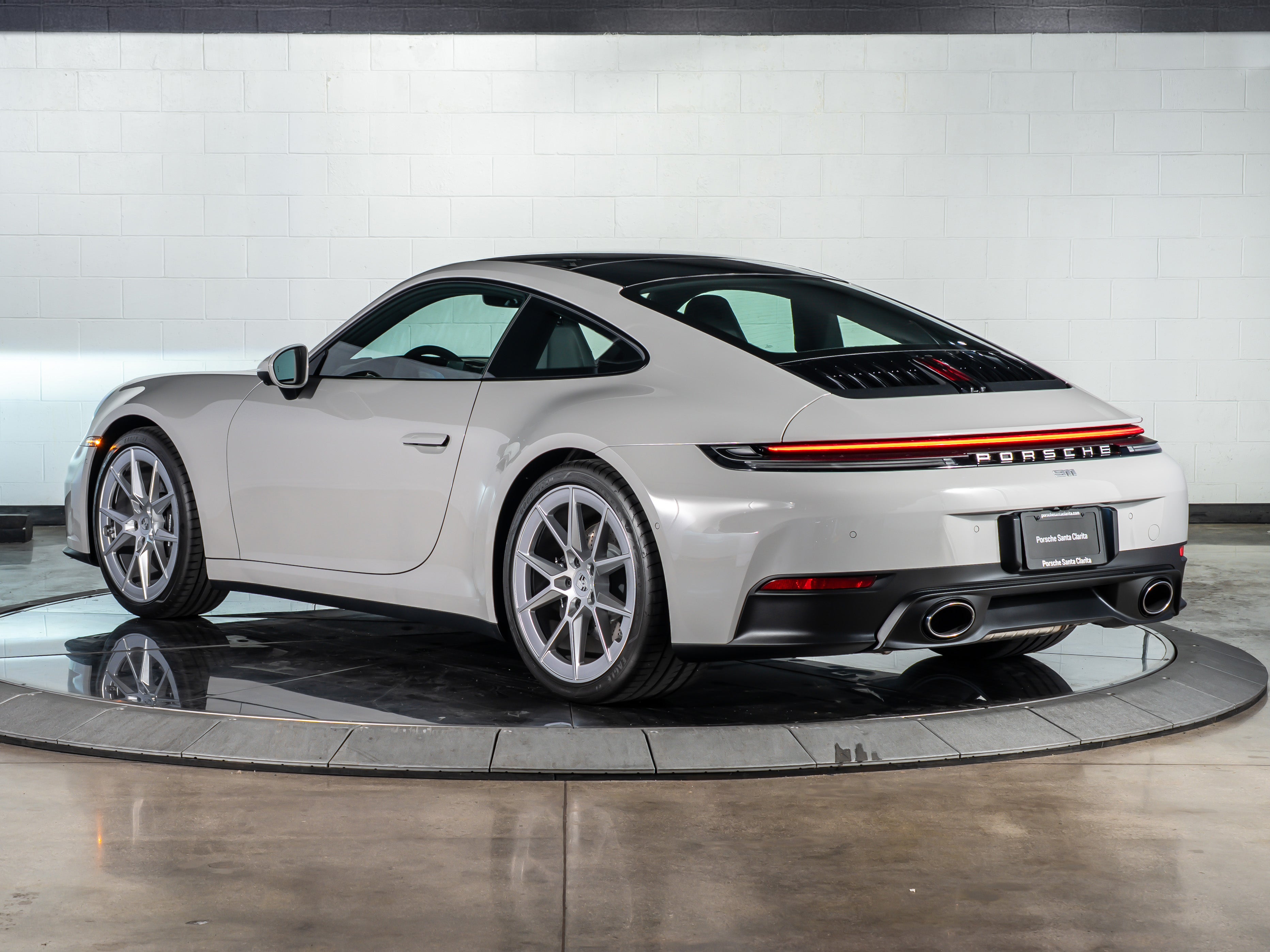 2026 Porsche 911 Carrera