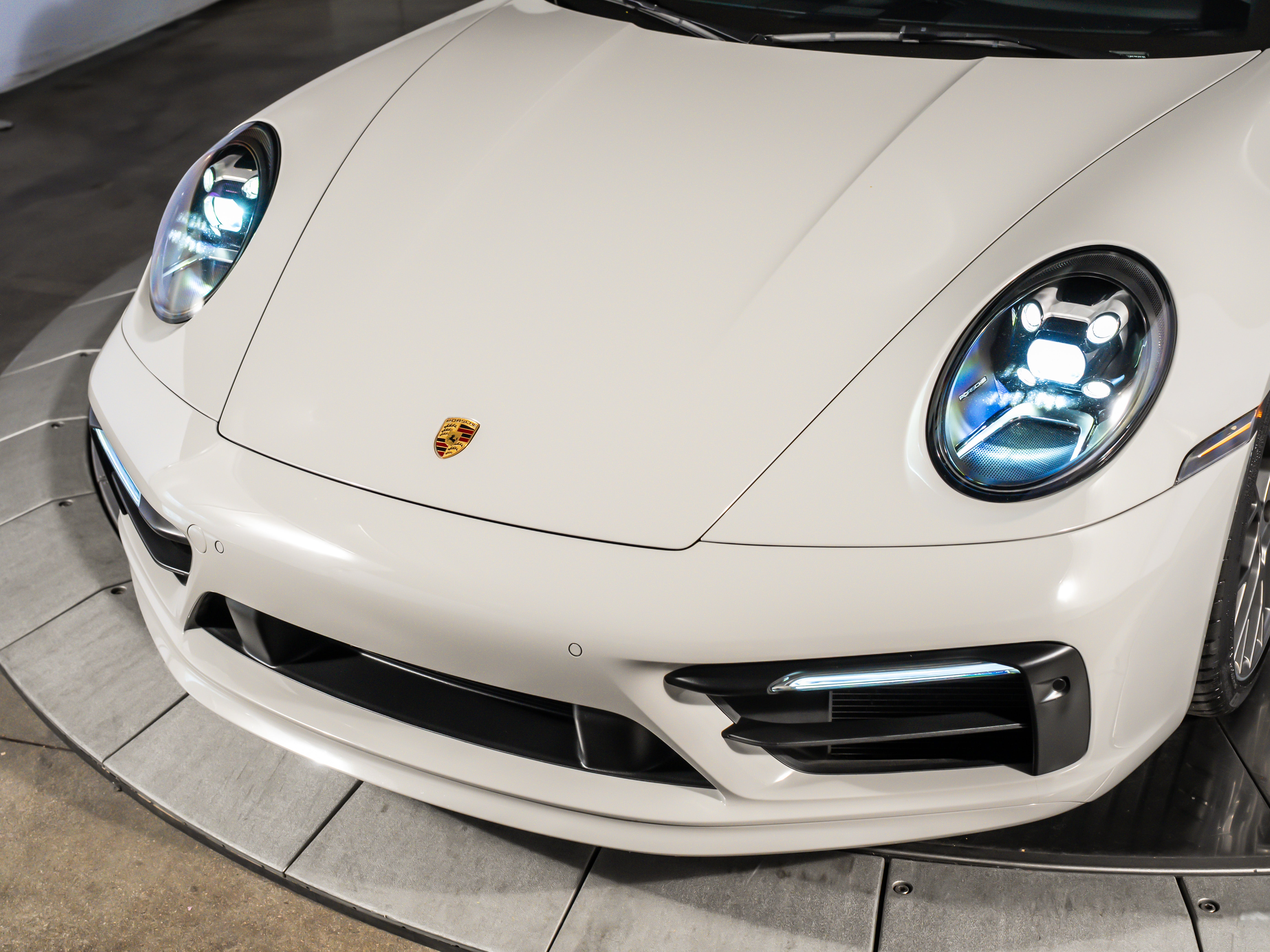 2024 Porsche 911 Carrera