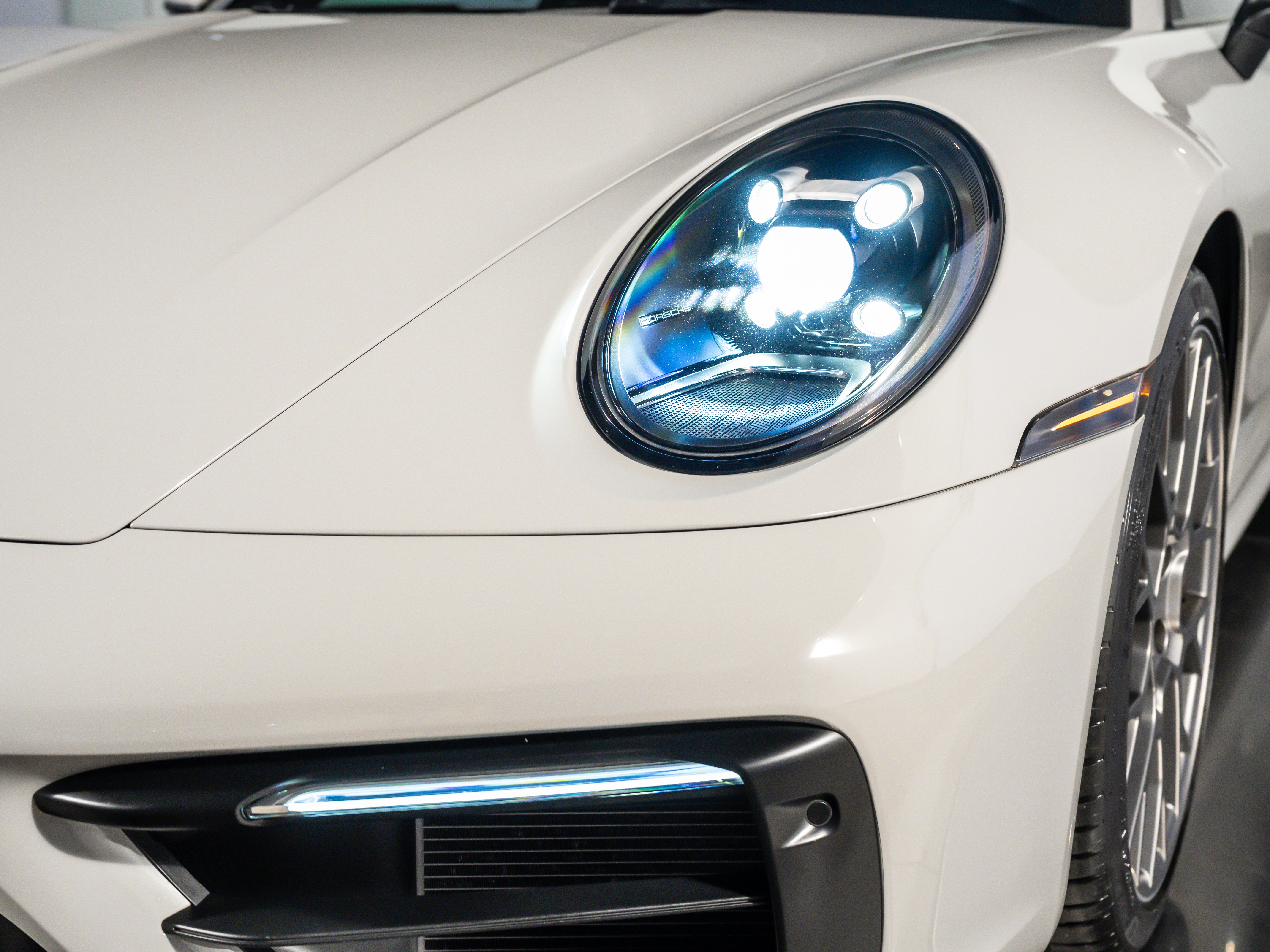 2024 Porsche 911 Carrera