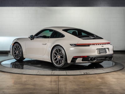 2024 Porsche 911 Carrera