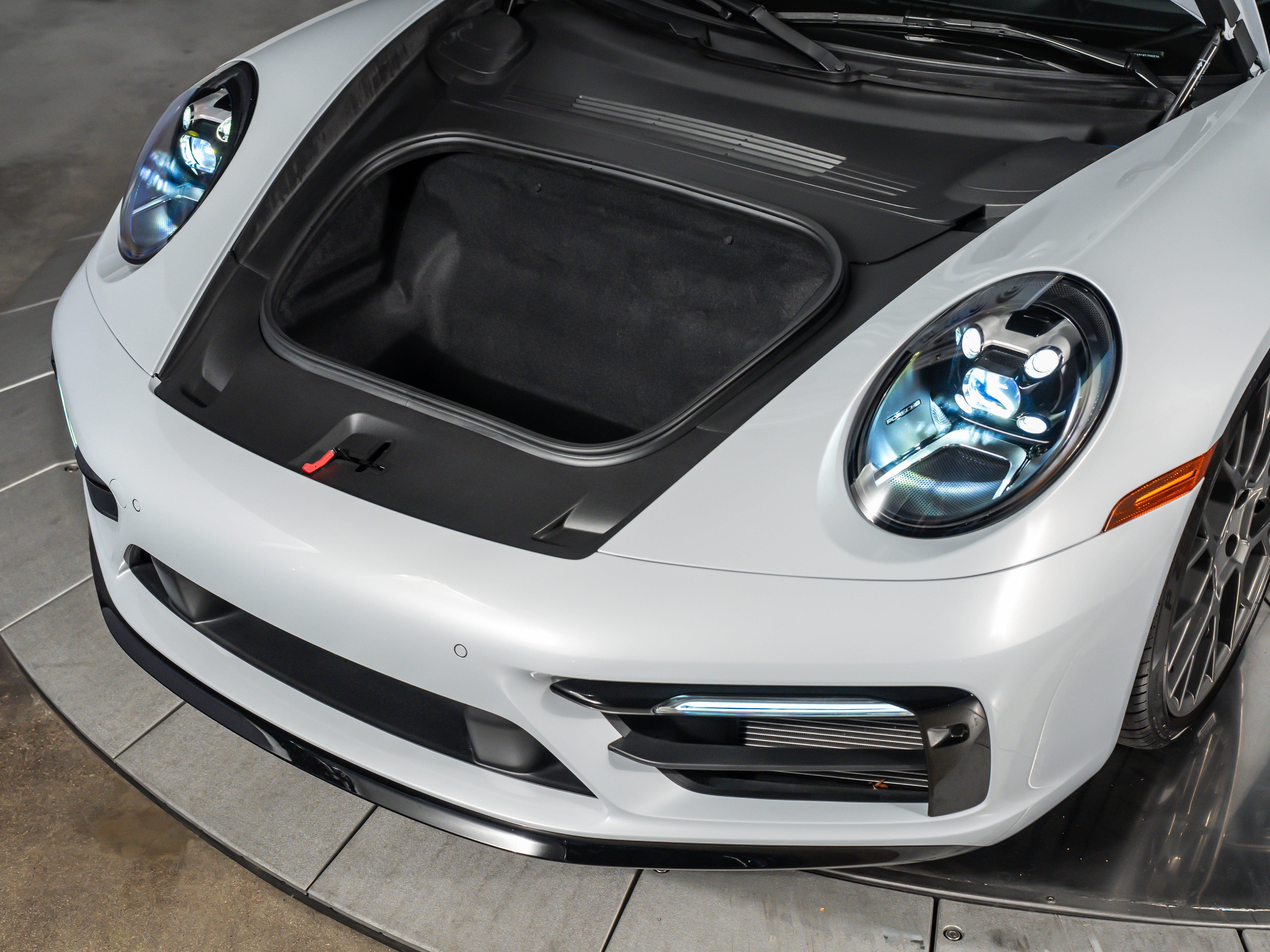 2024 Porsche 911 Carrera