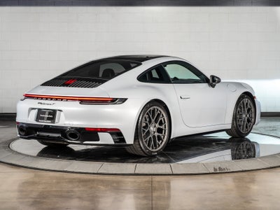 2024 Porsche 911 Carrera
