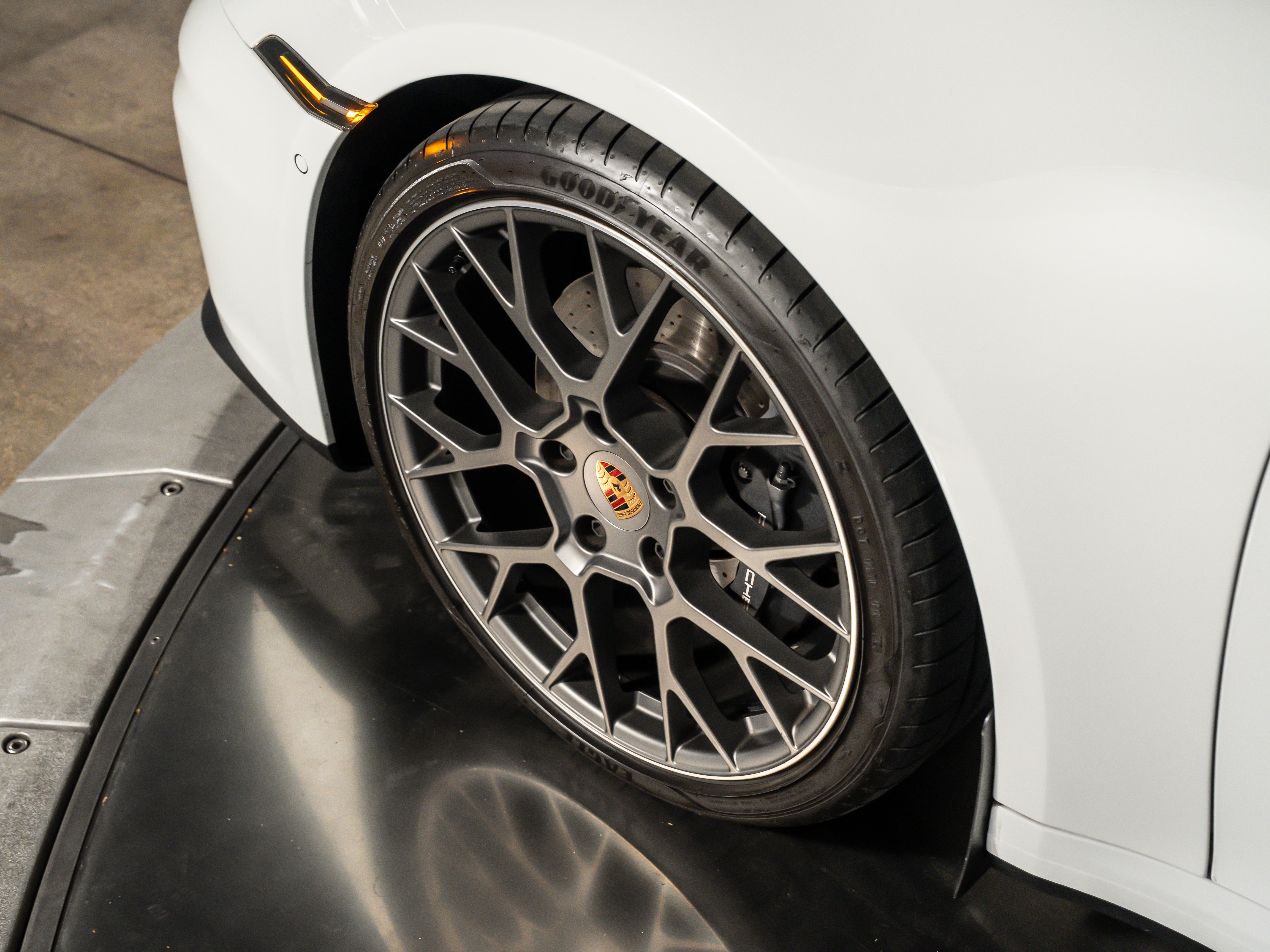 2025 Porsche 911 Carrera