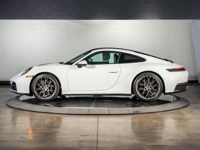 2025 Porsche 911 Carrera