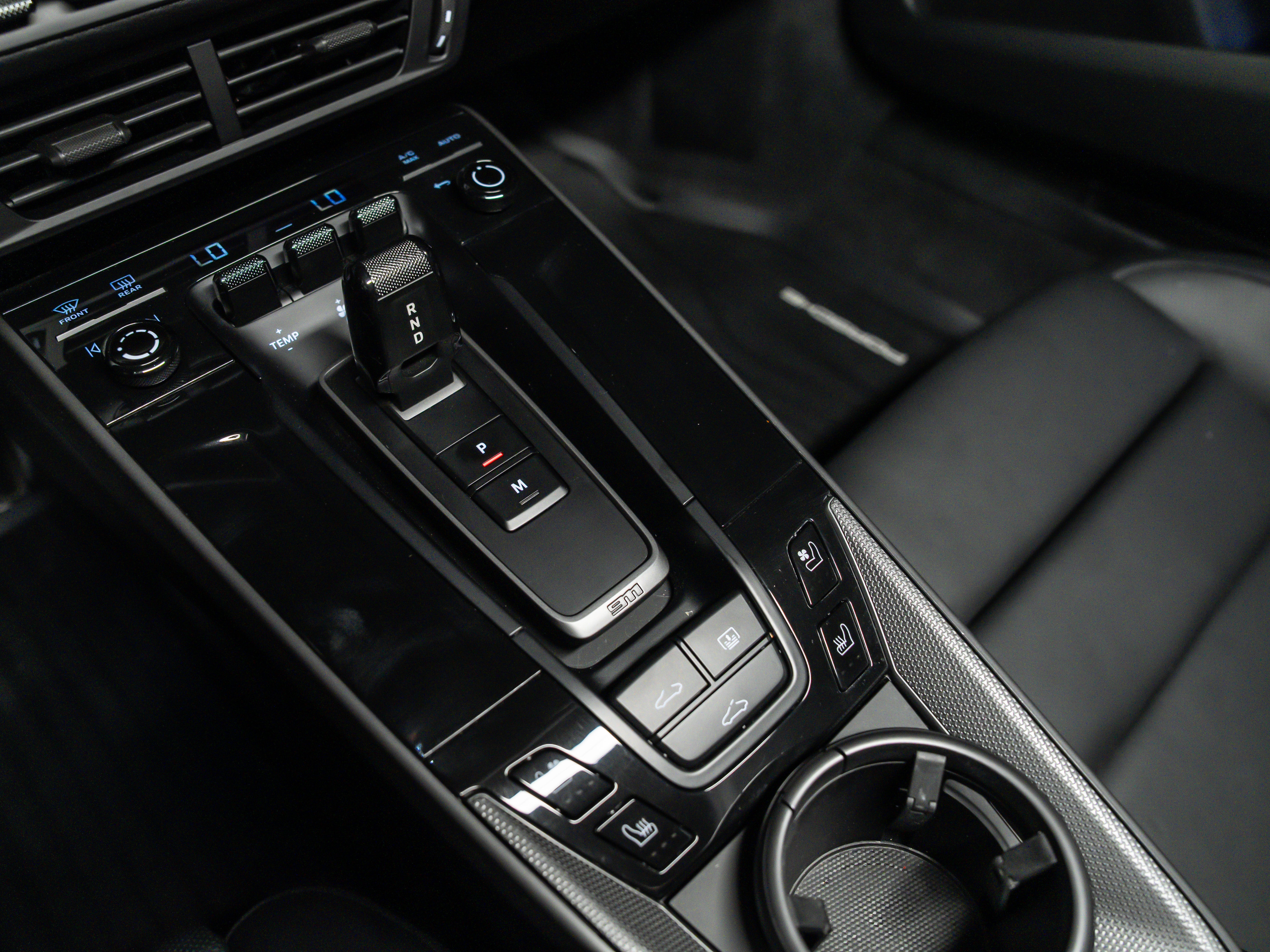 2025 Porsche 911 Carrera