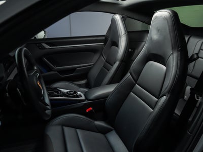 2025 Porsche 911 Carrera