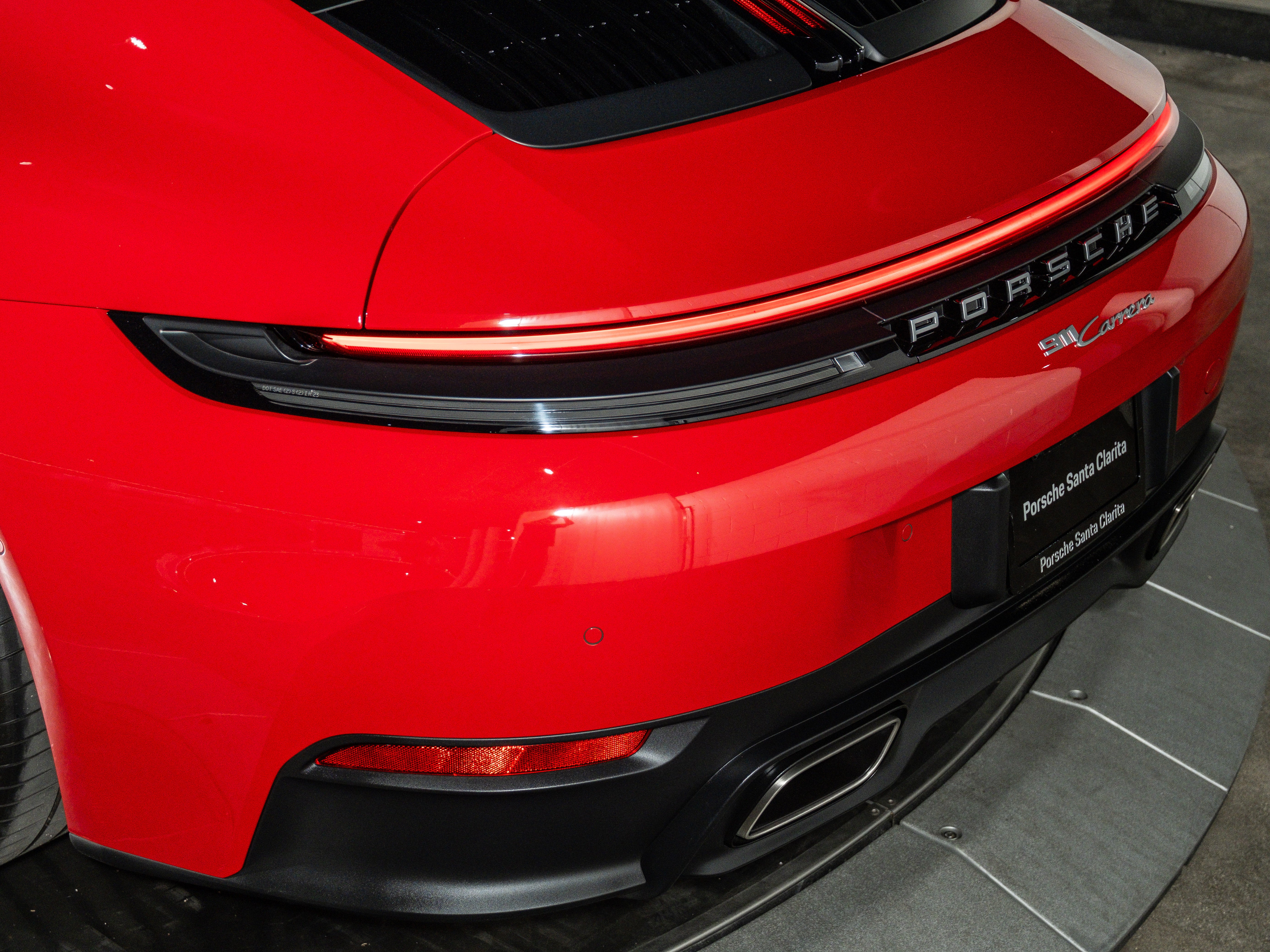 2025 Porsche 911 Carrera