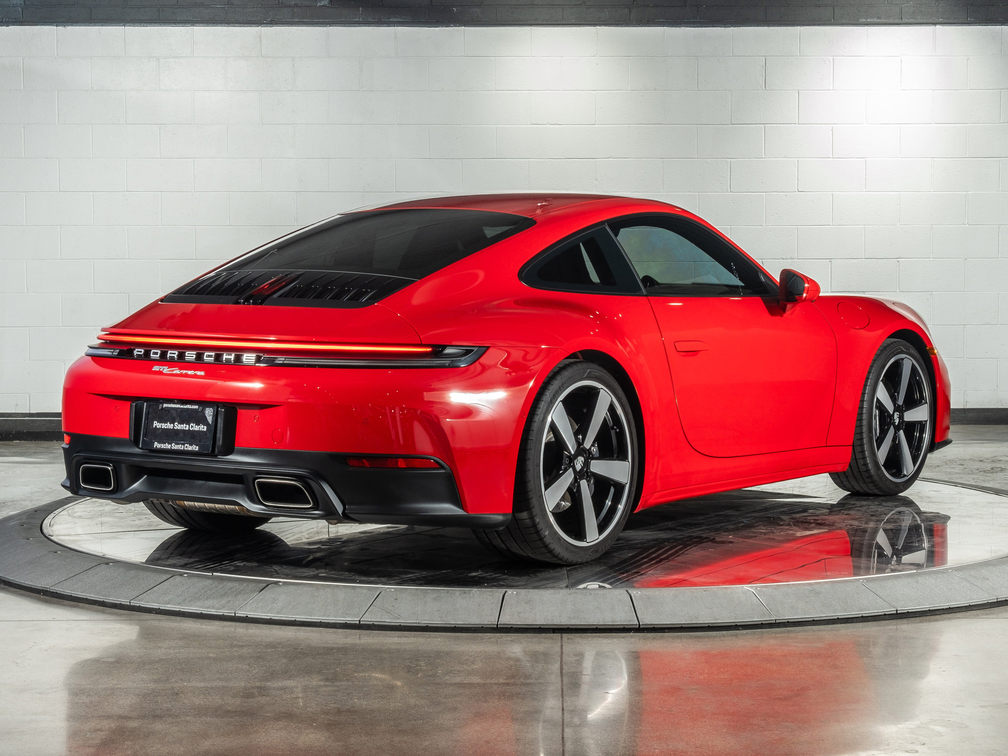 2025 Porsche 911 Carrera