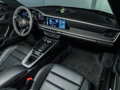 2021 Porsche 911 Carrera 4