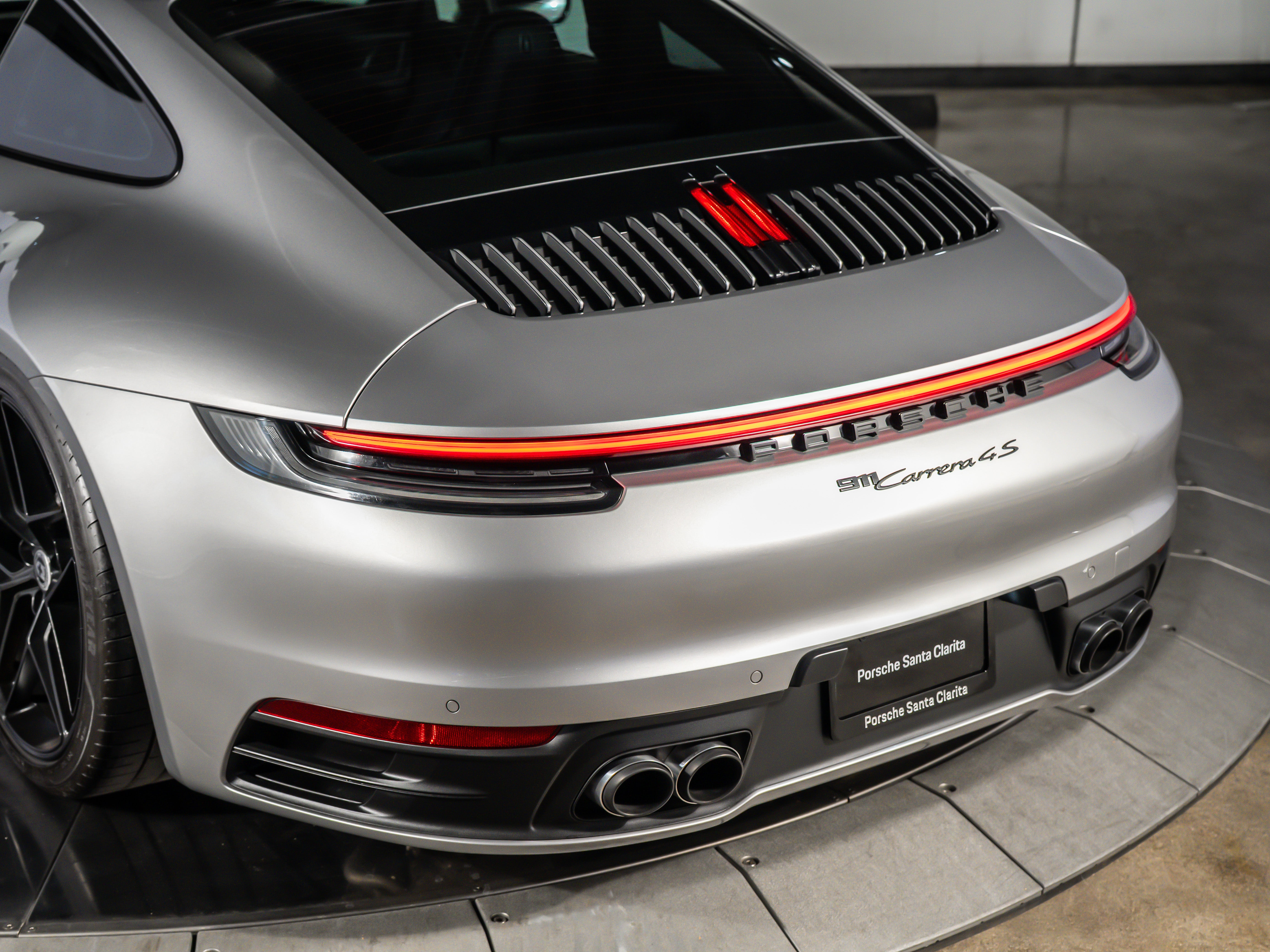 2021 Porsche 911 Carrera 4