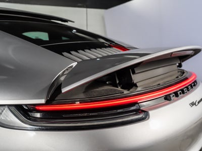 2021 Porsche 911 Carrera 4