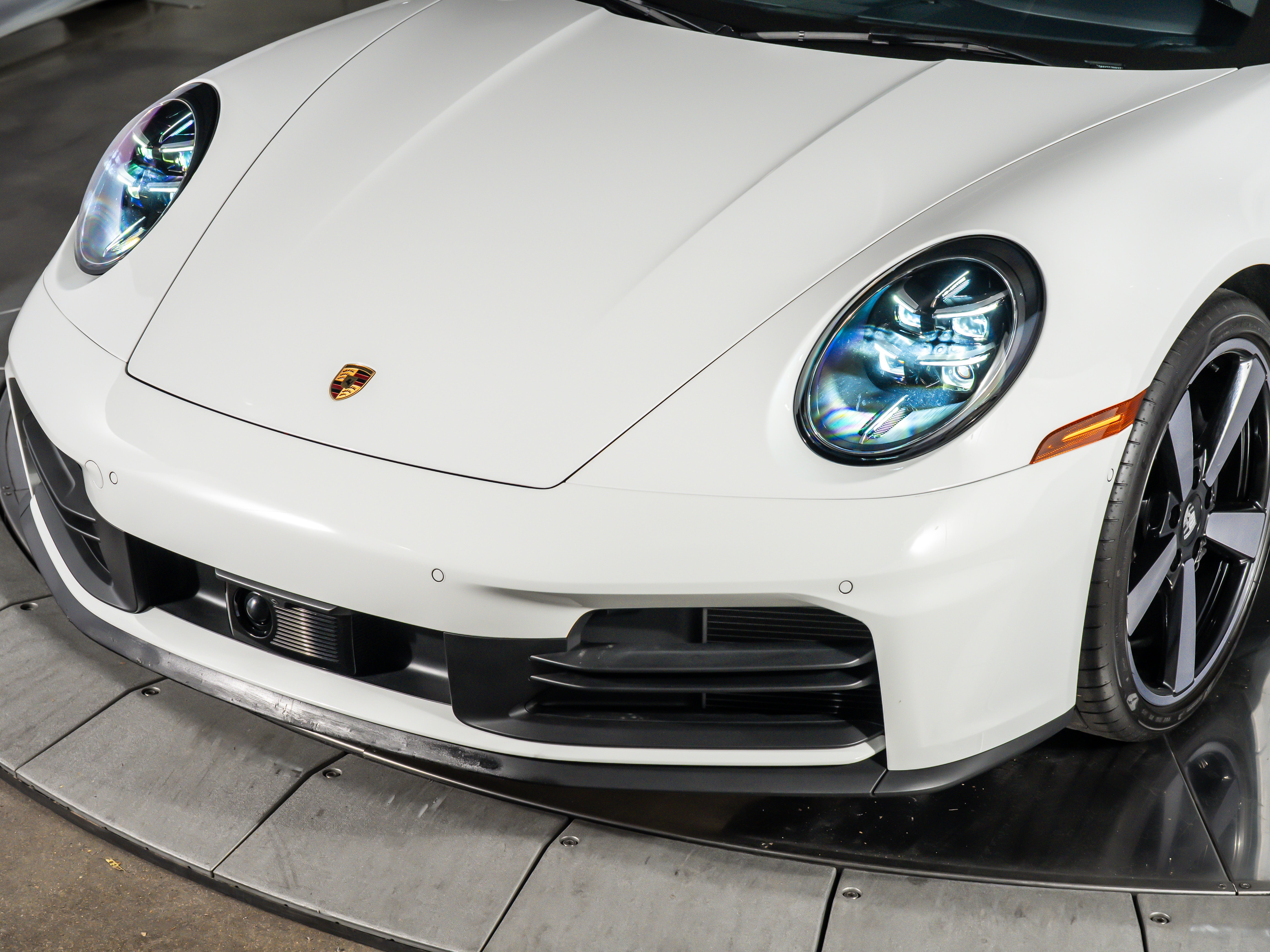 2025 Porsche 911 Carrera