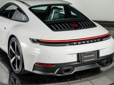 2025 Porsche 911 Carrera