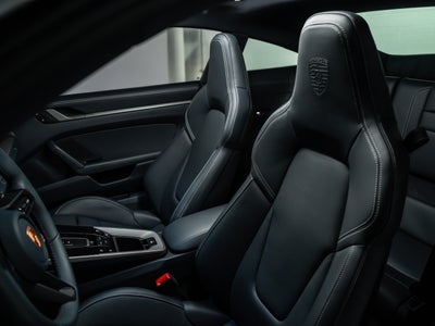 2025 Porsche 911 Carrera