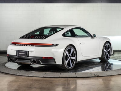 2025 Porsche 911 Carrera