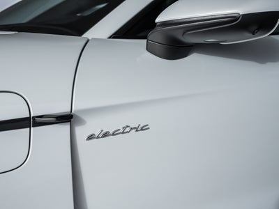 2026 Porsche Taycan 4