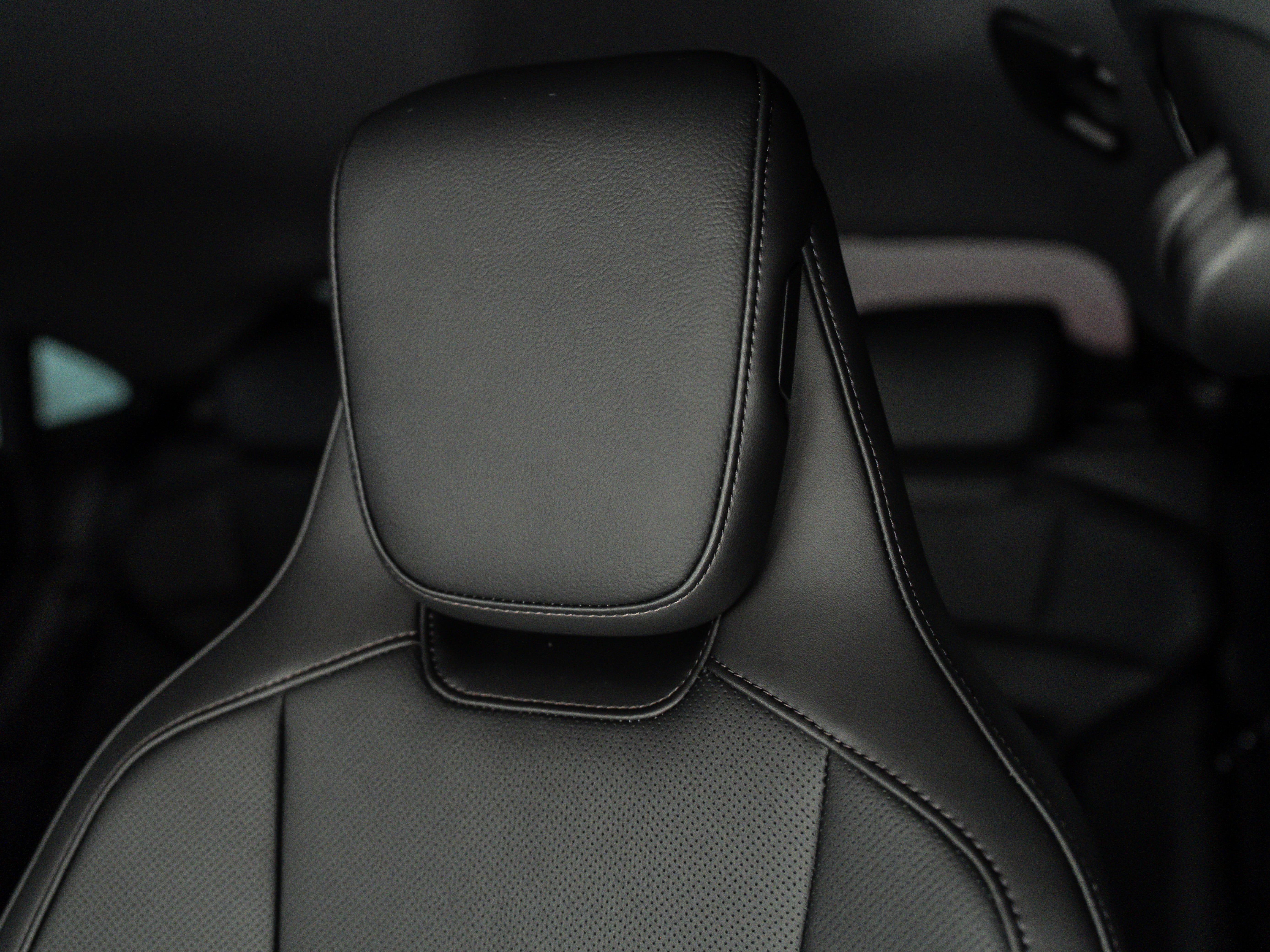 2026 Porsche Taycan 4