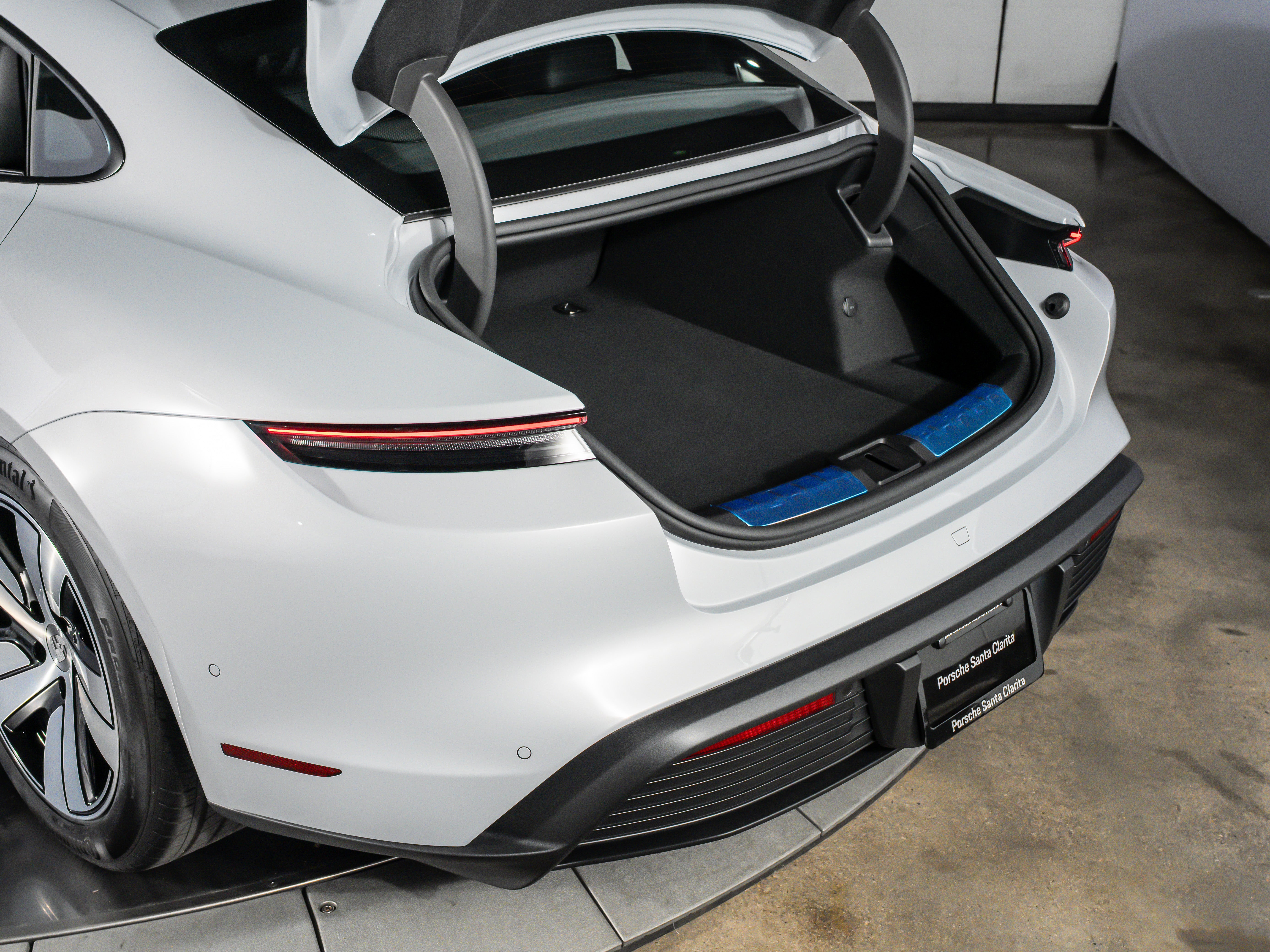 2026 Porsche Taycan 4