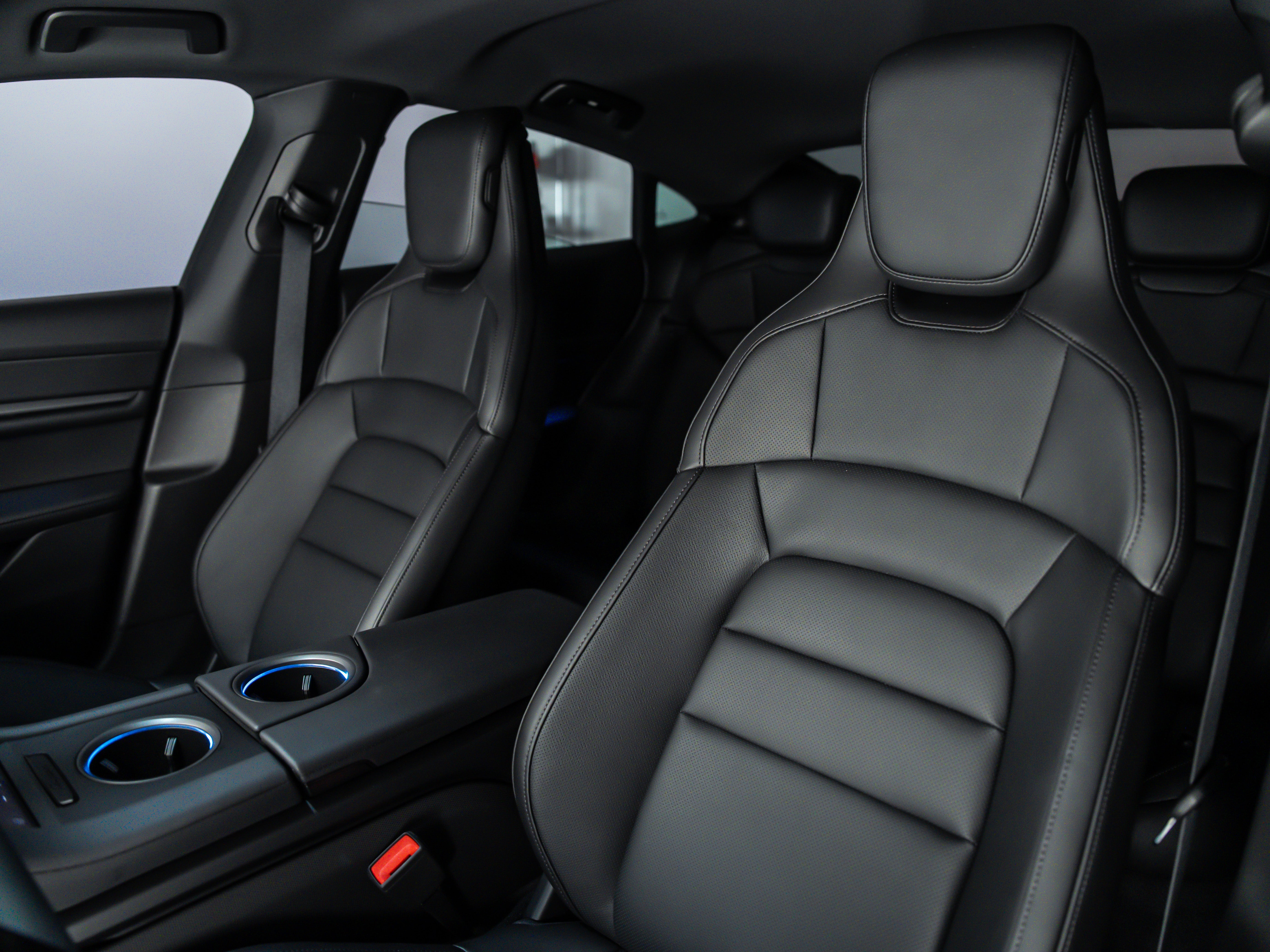 2026 Porsche Taycan 4