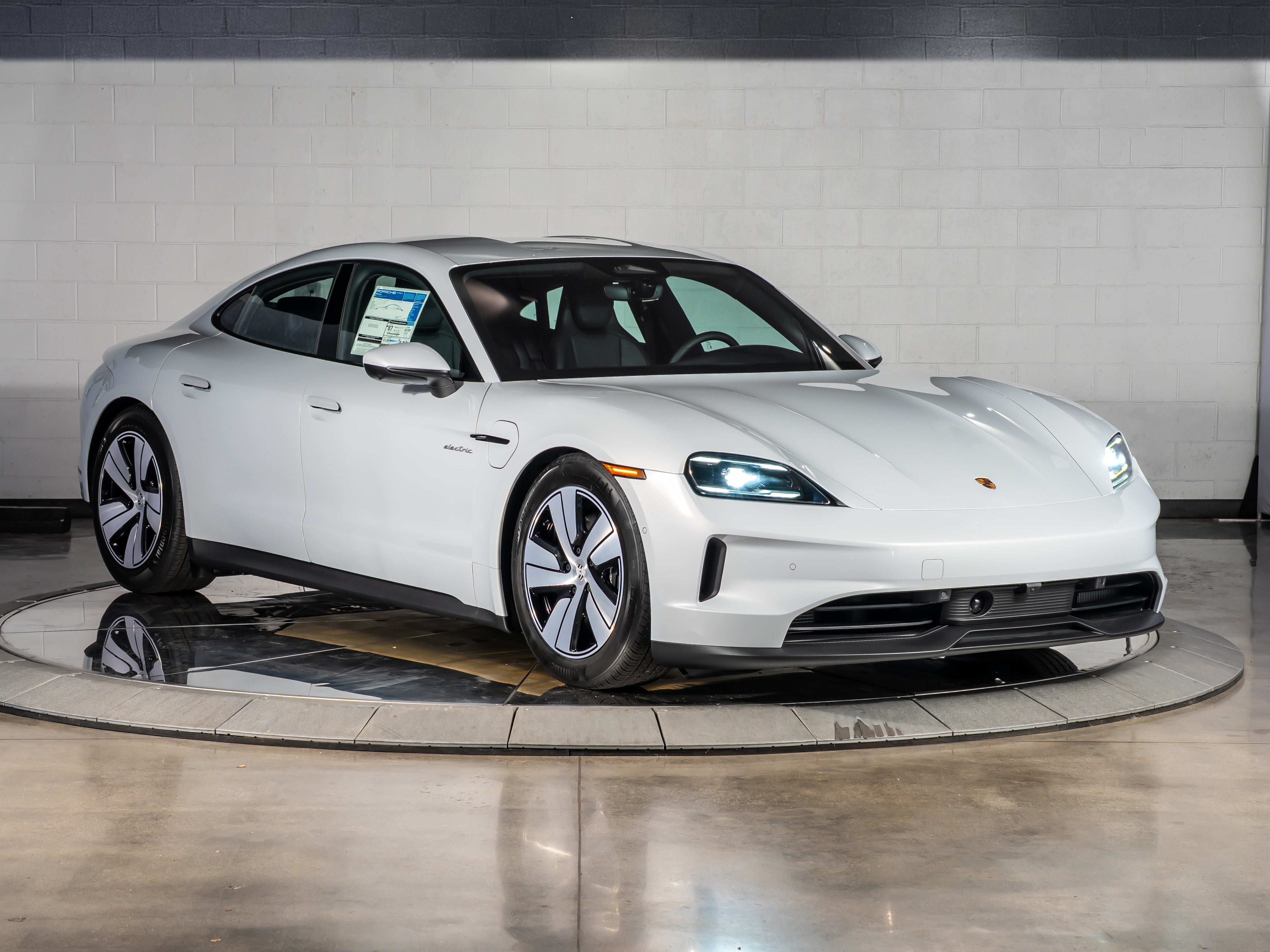 2026 Porsche Taycan 4