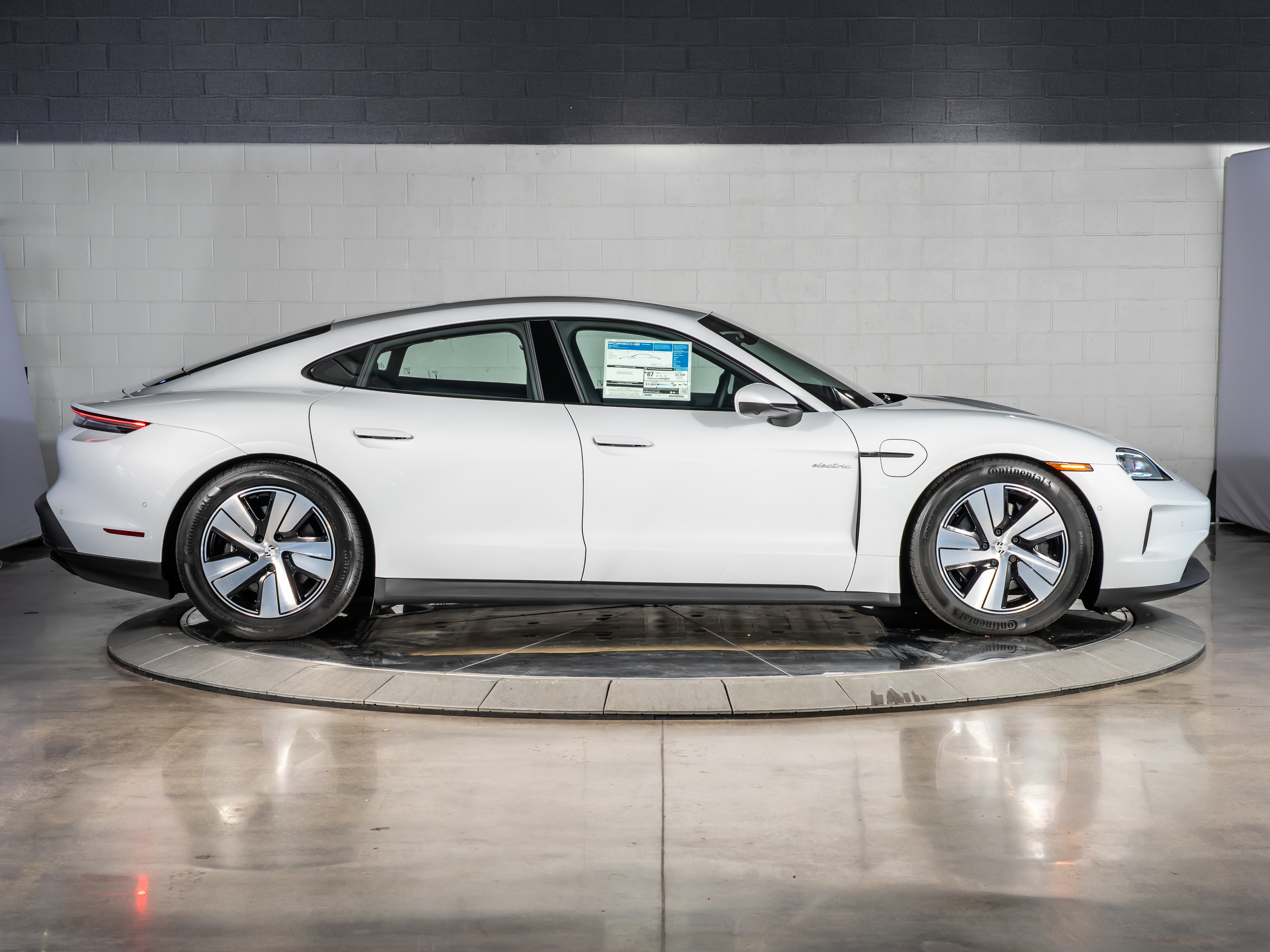 2026 Porsche Taycan 4